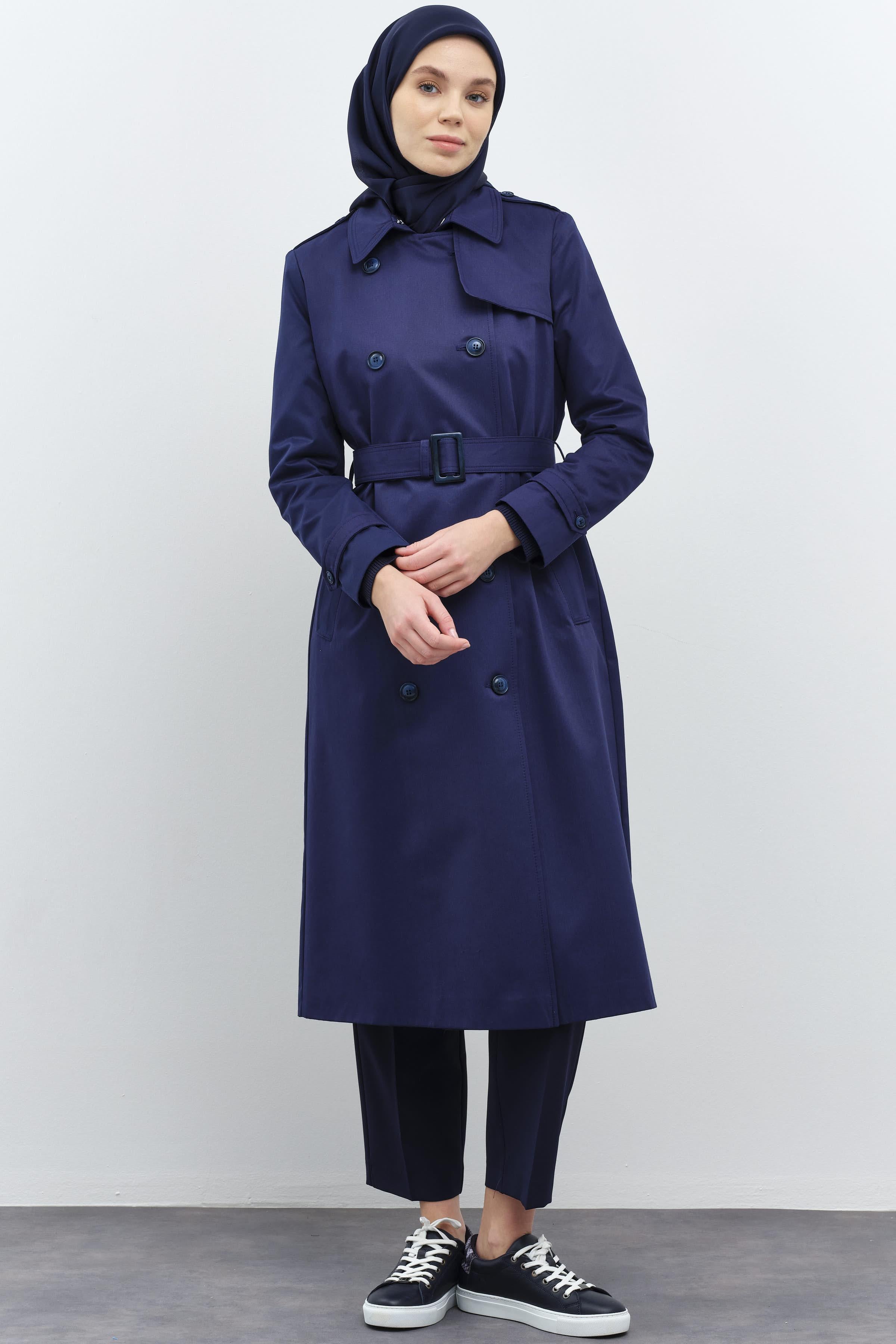 Rüzgarlık Detaylı Pilikaşeli Trenç - İndigo TUGBA
