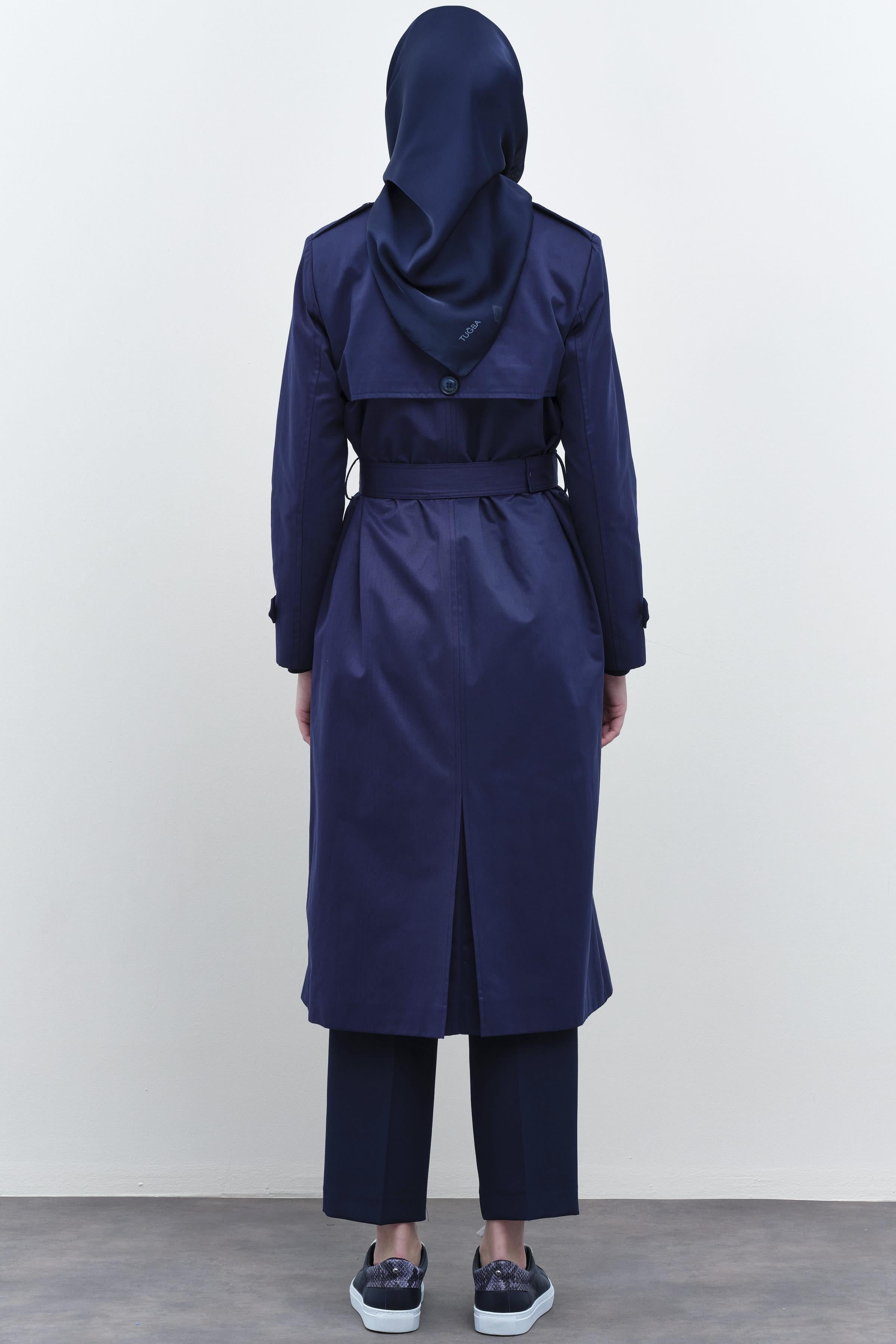 Rüzgarlık Detaylı Pilikaşeli Trenç - İndigo TUGBA