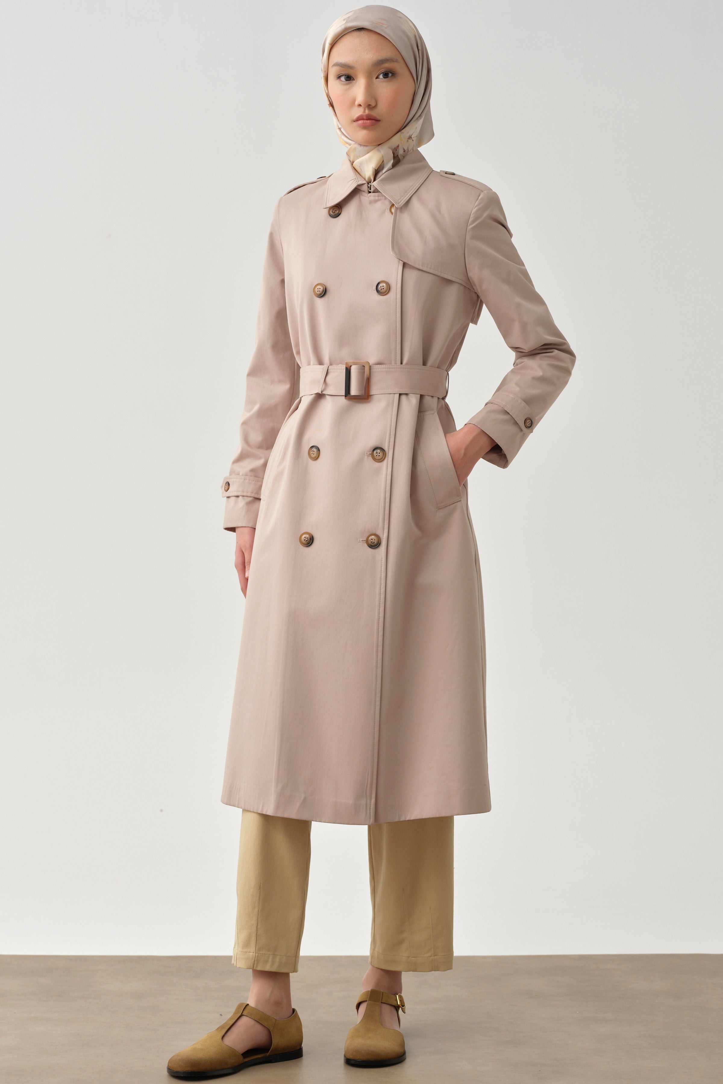 Rüzgarlık Detaylı Pilikaşeli Trenç - Taş TUGBA