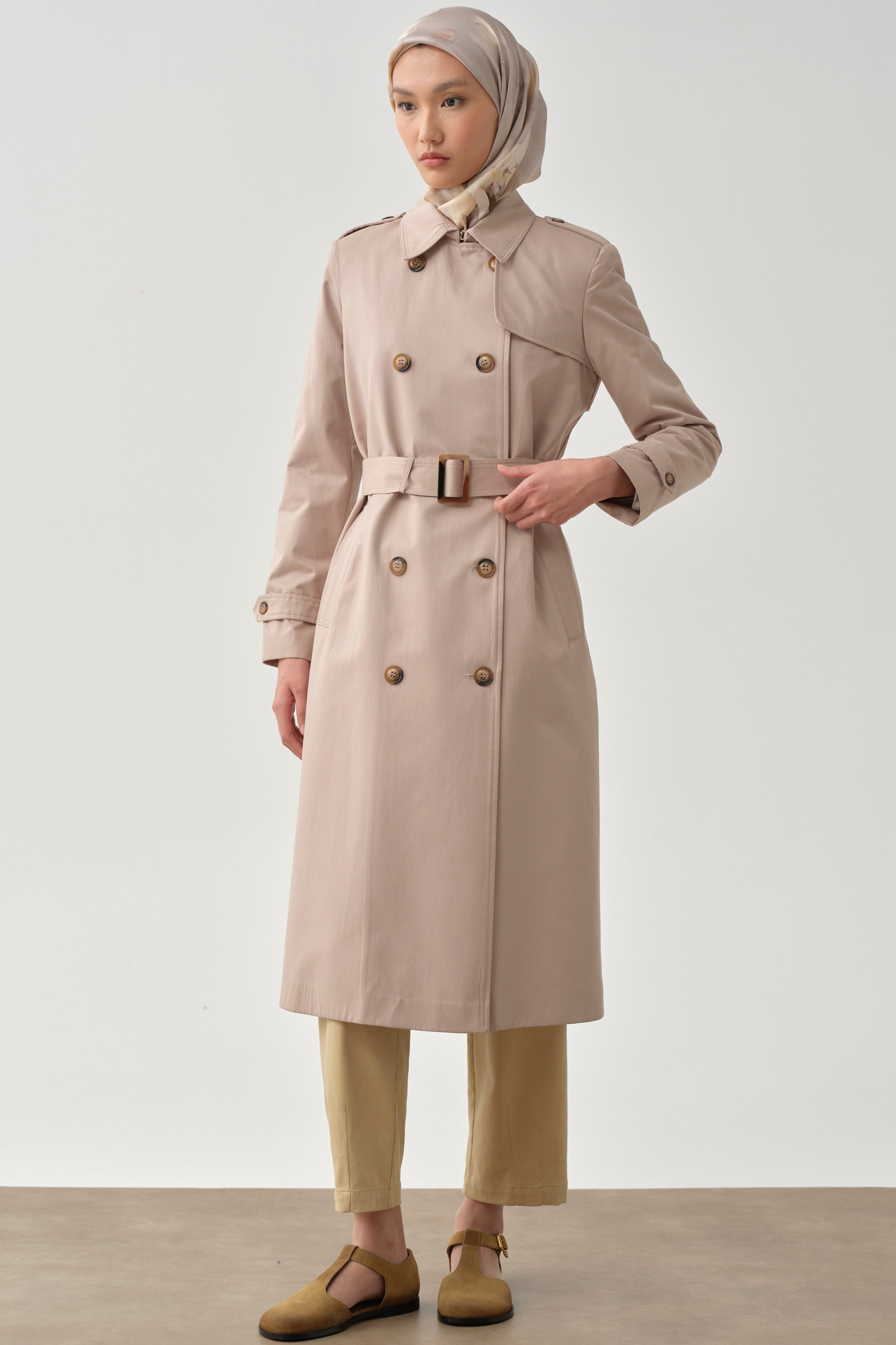 Rüzgarlık Detaylı Pilikaşeli Trenç - Taş TUGBA