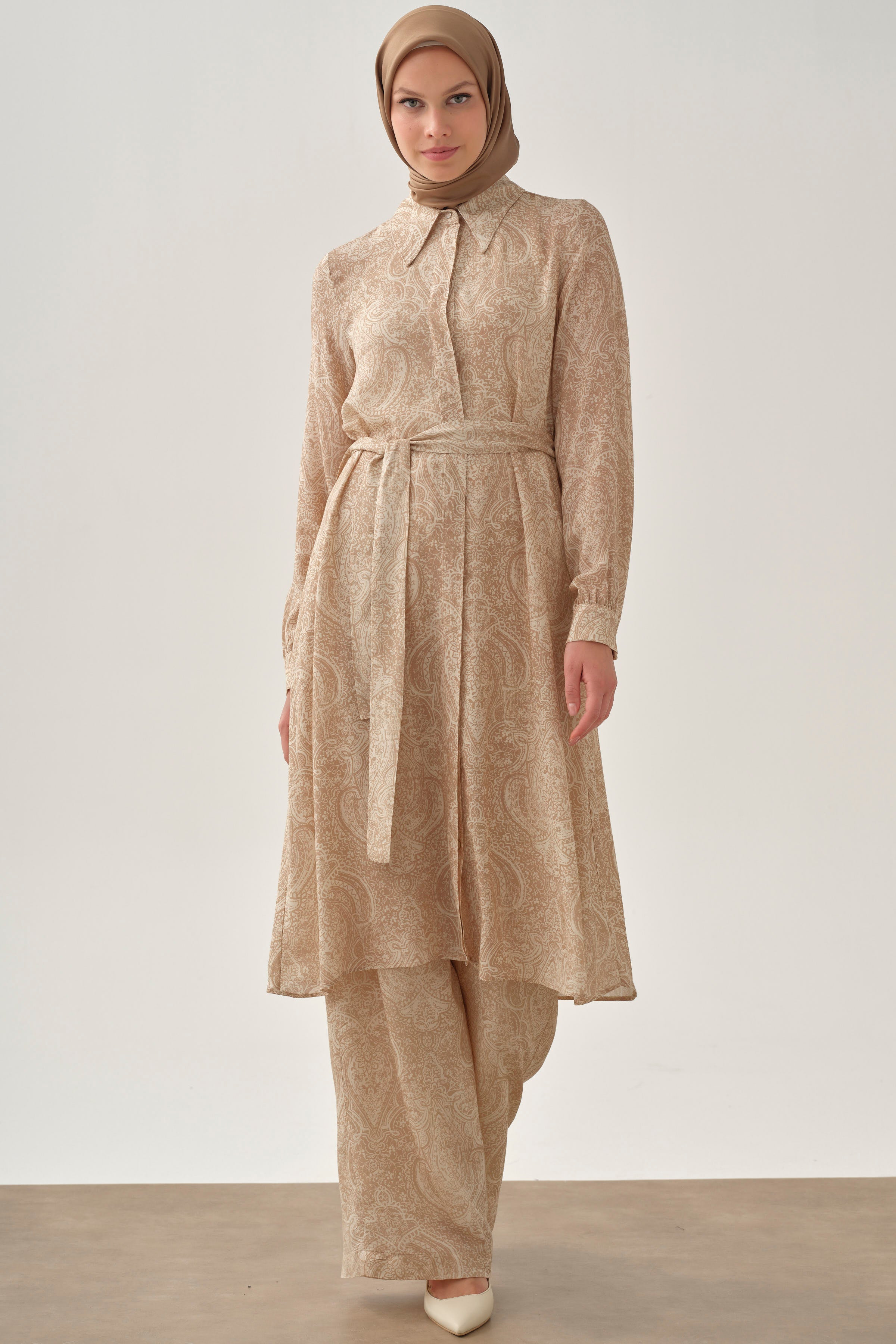 Şal Desenli Kuşaklı Tunik - Bej TUGBA