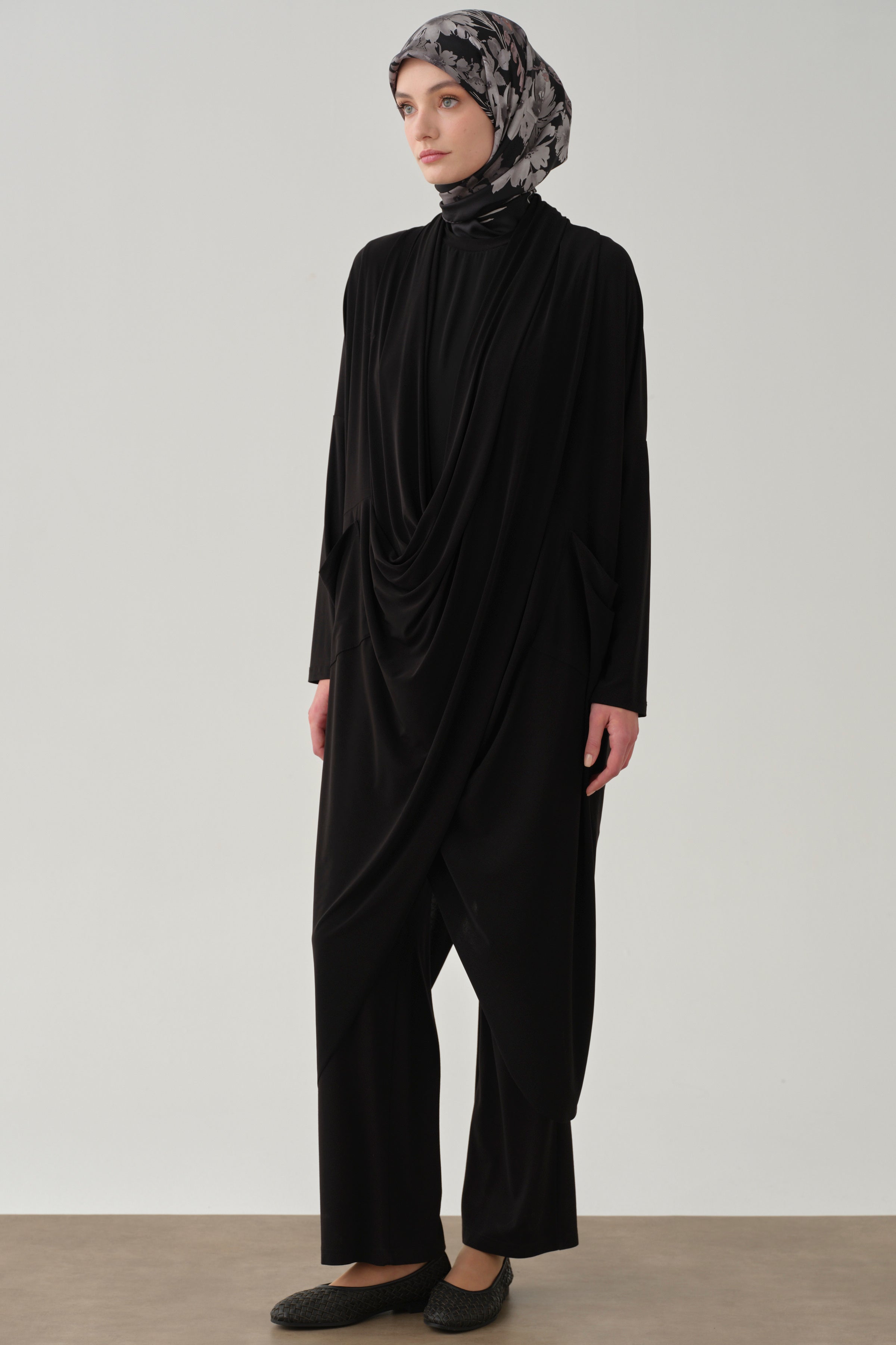 Şal Yaka İçli Dışlı Takım - Siyah TUGBA