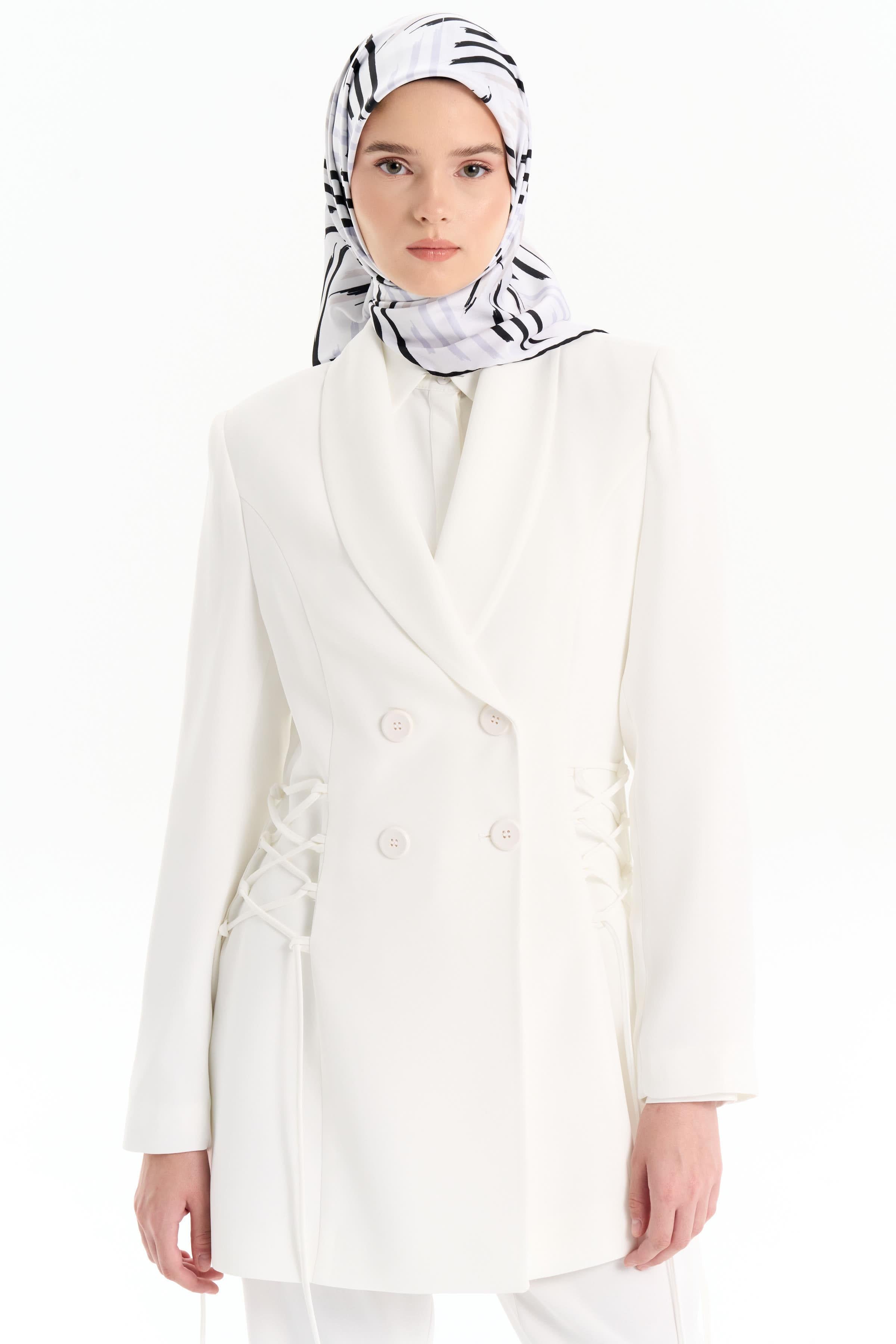 Şal Yakalı Çapraz Bağcık Detaylı Ceket - Ekru TUGBA