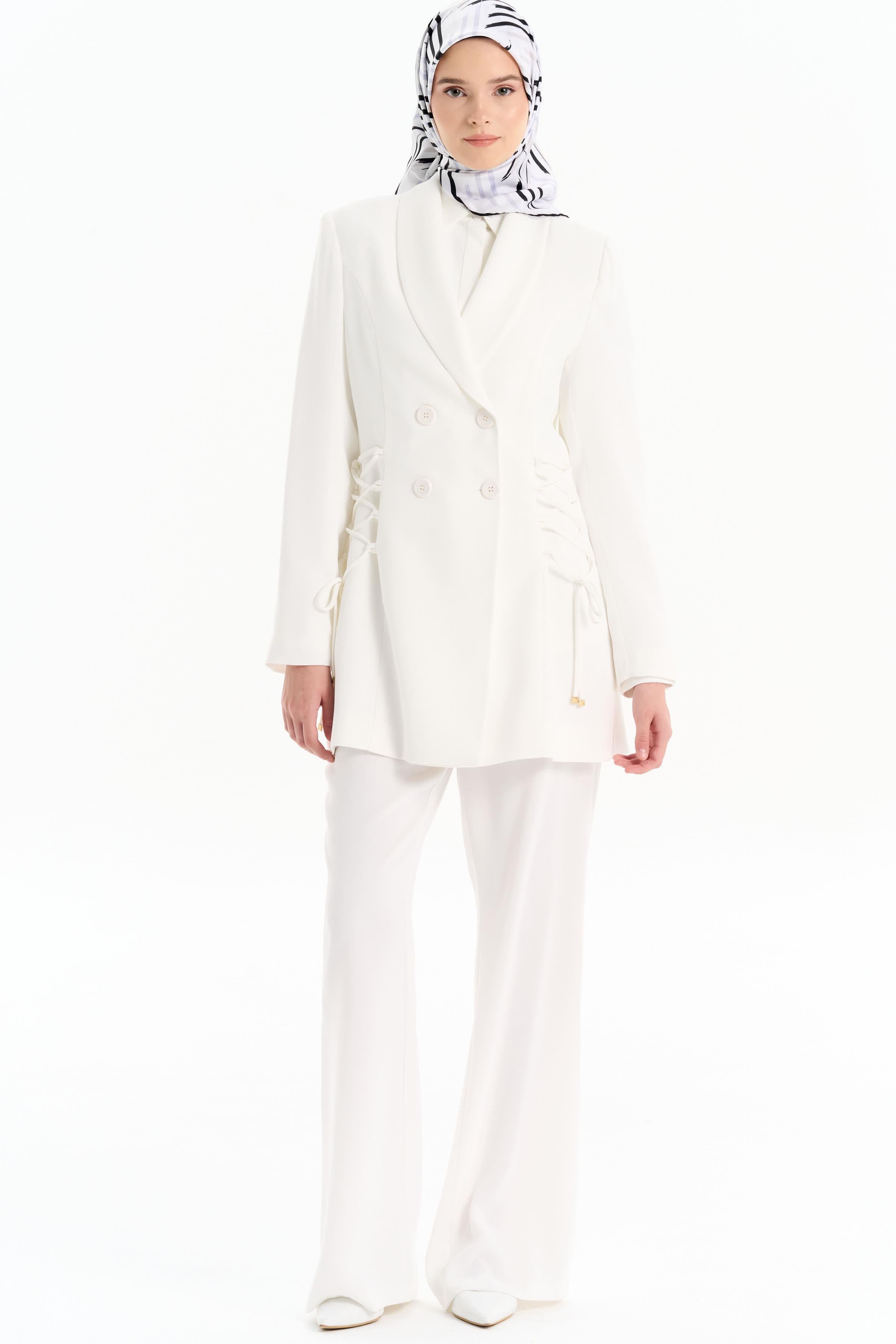 Şal Yakalı Çapraz Bağcık Detaylı Ceket - Ekru TUĞBA