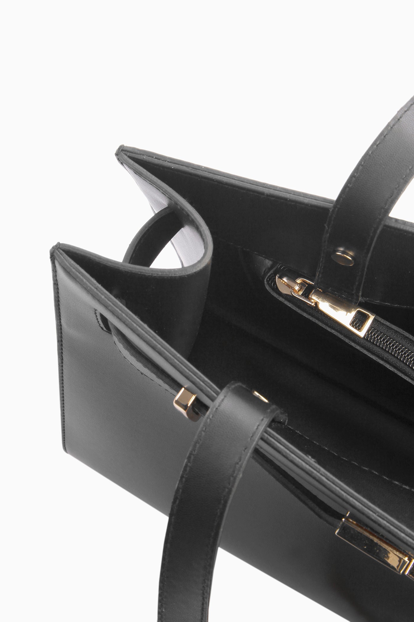 Şerit Kemer Detaylı Çanta - Siyah TUGBA