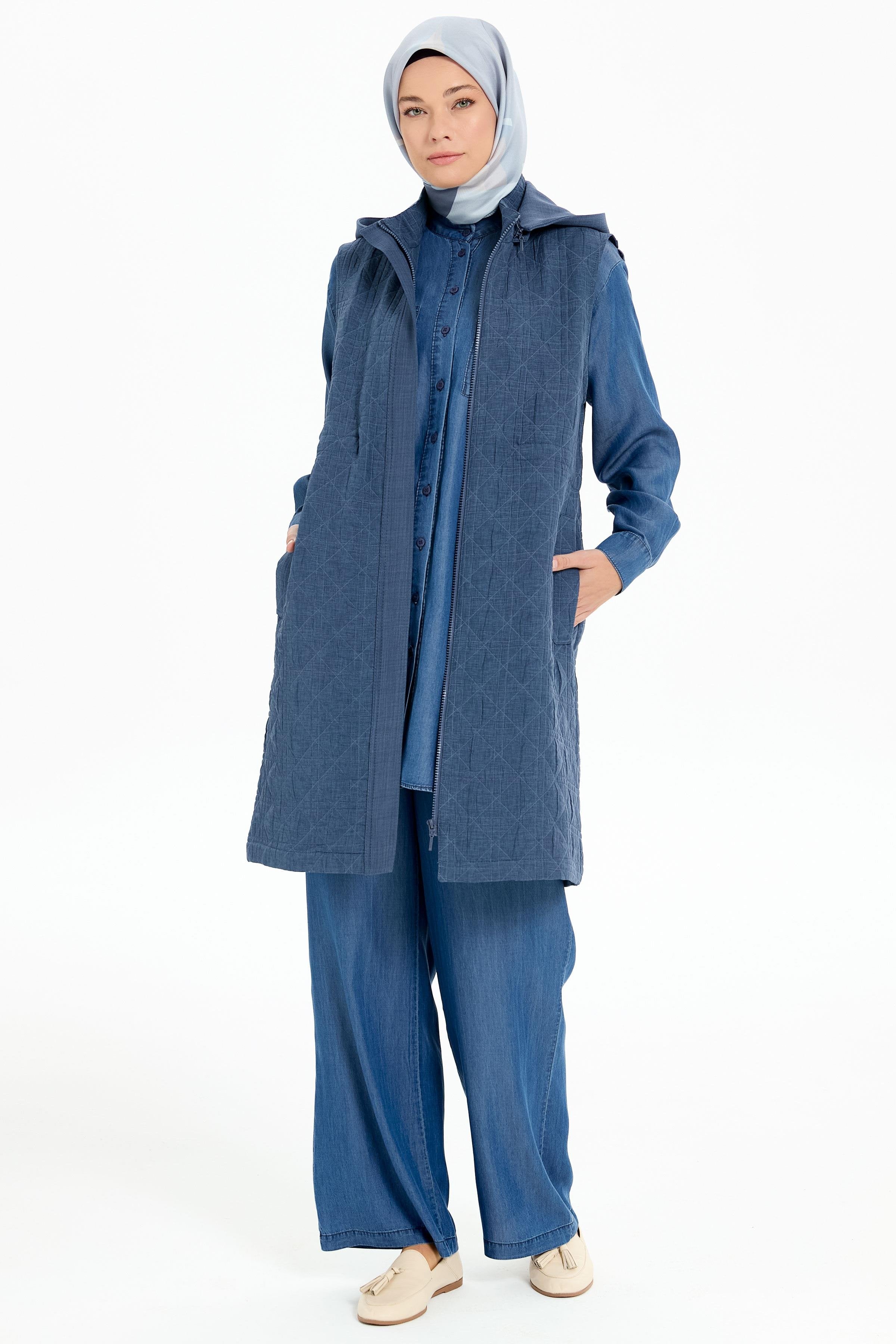 Seyyar Kapüşon Garnili Kapitone Yelek - İndigo TUGBA