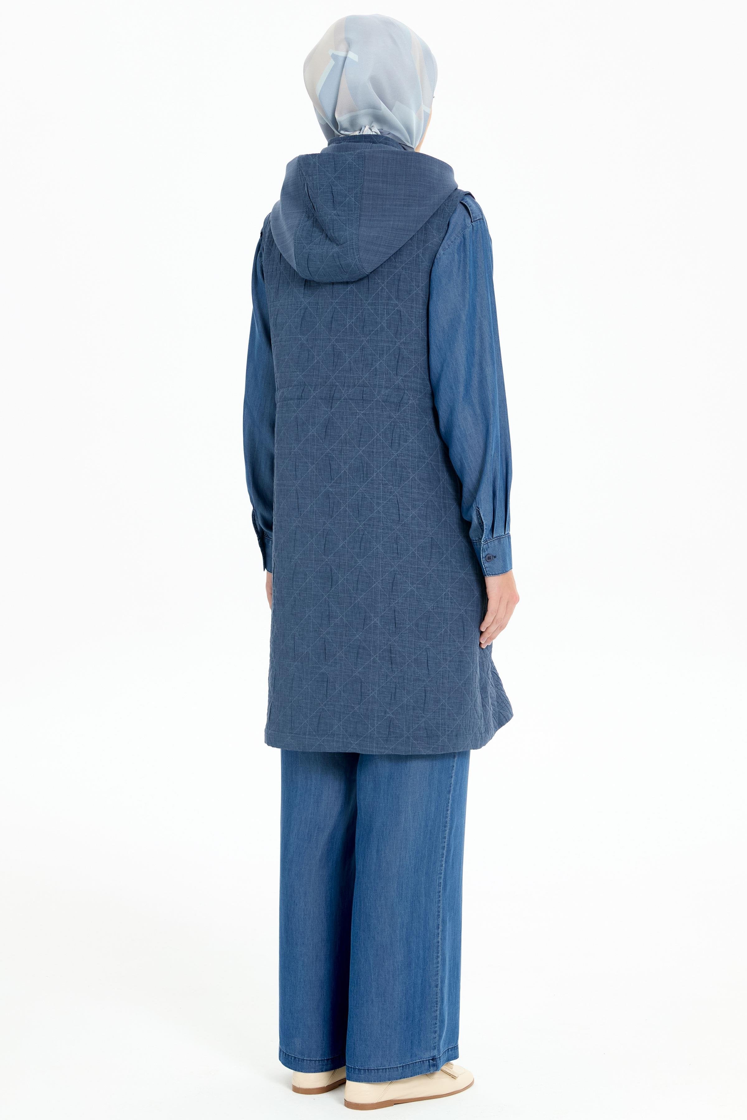 Seyyar Kapüşon Garnili Kapitone Yelek - İndigo TUGBA