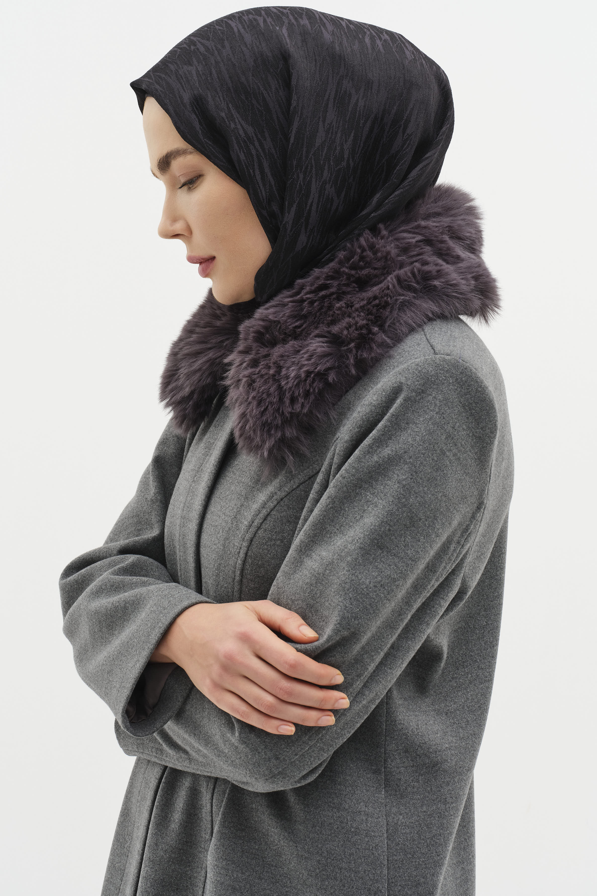 Kürk Yakalı Manto - Gri TUGBA