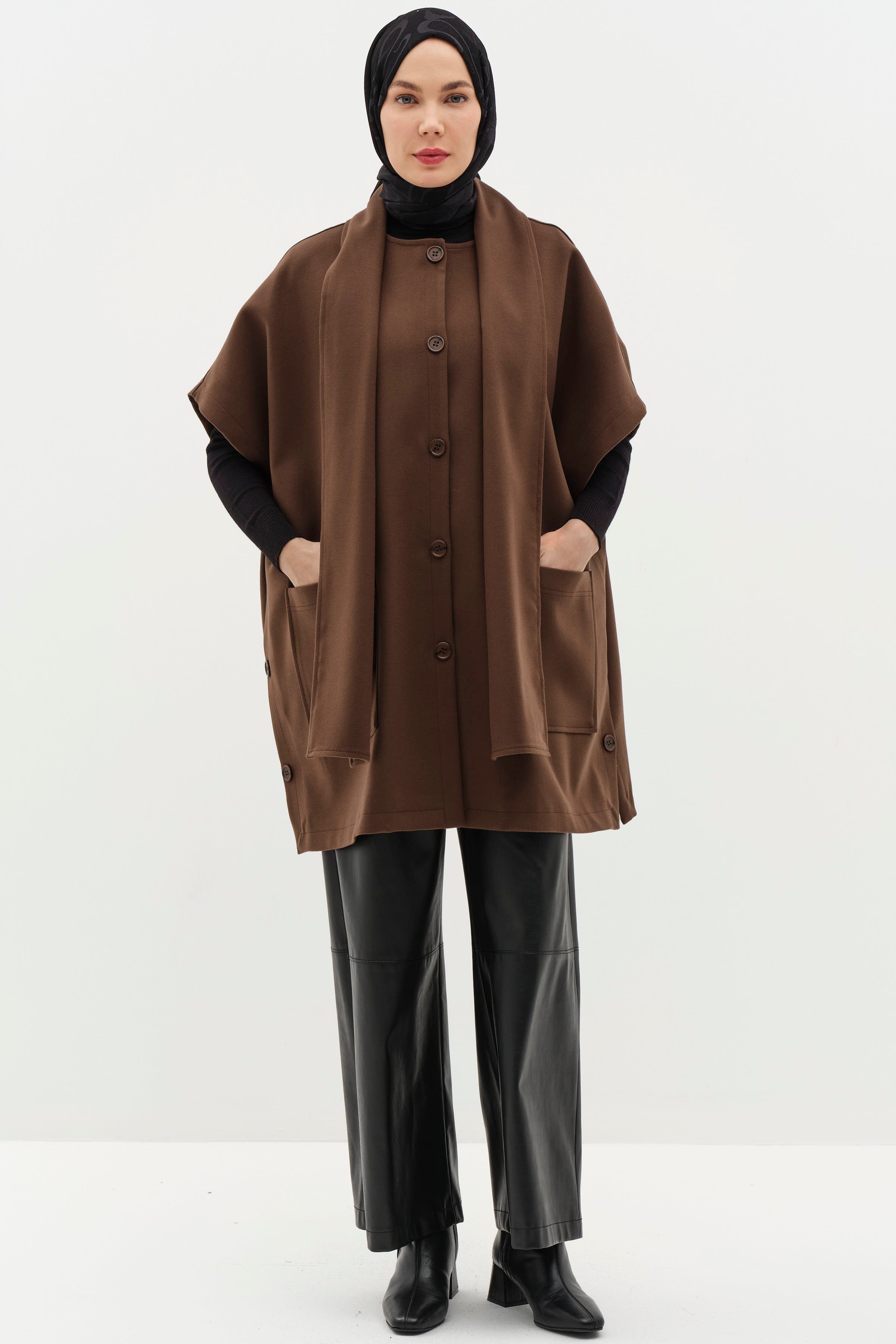 Seyyar Şal Yakalı Panço - Kahve TUGBA