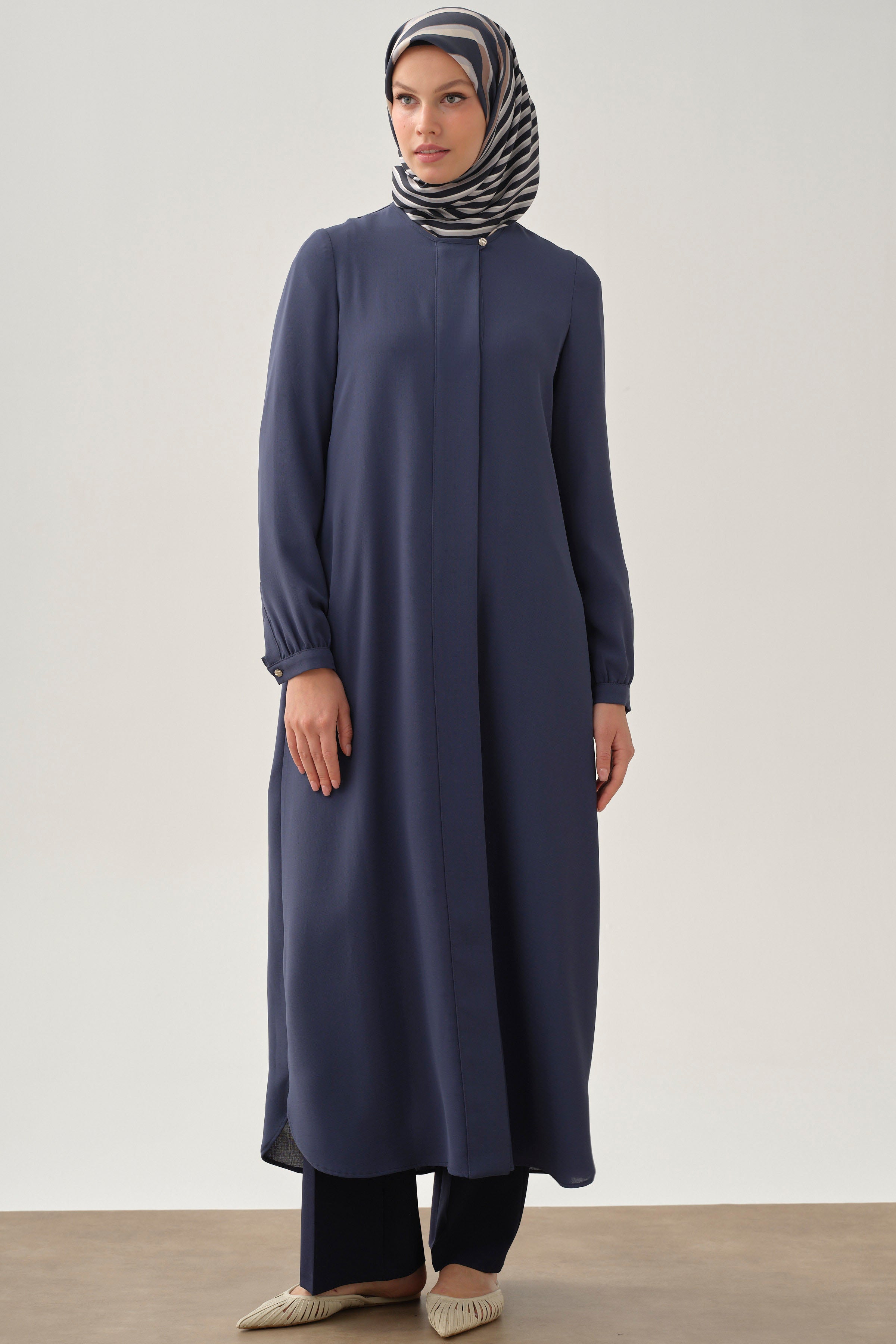 Sıfır Yaka Gizli Patlı Ferace - İndigo TUGBA