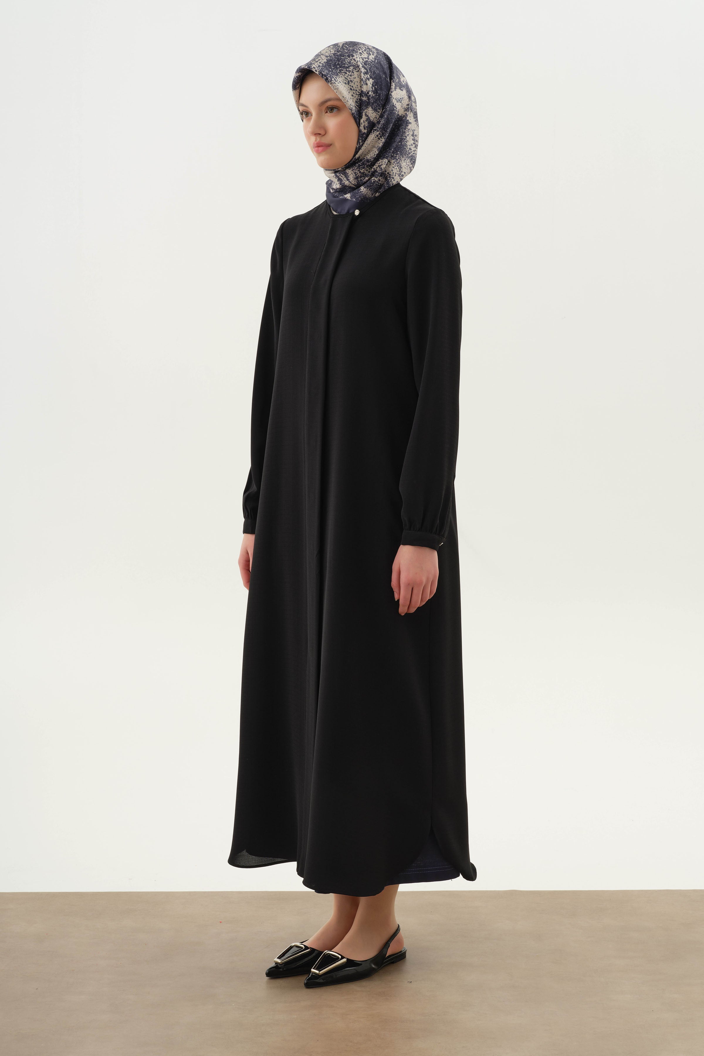 Sıfır Yaka Gizli Patlı Ferace - Siyah TUGBA