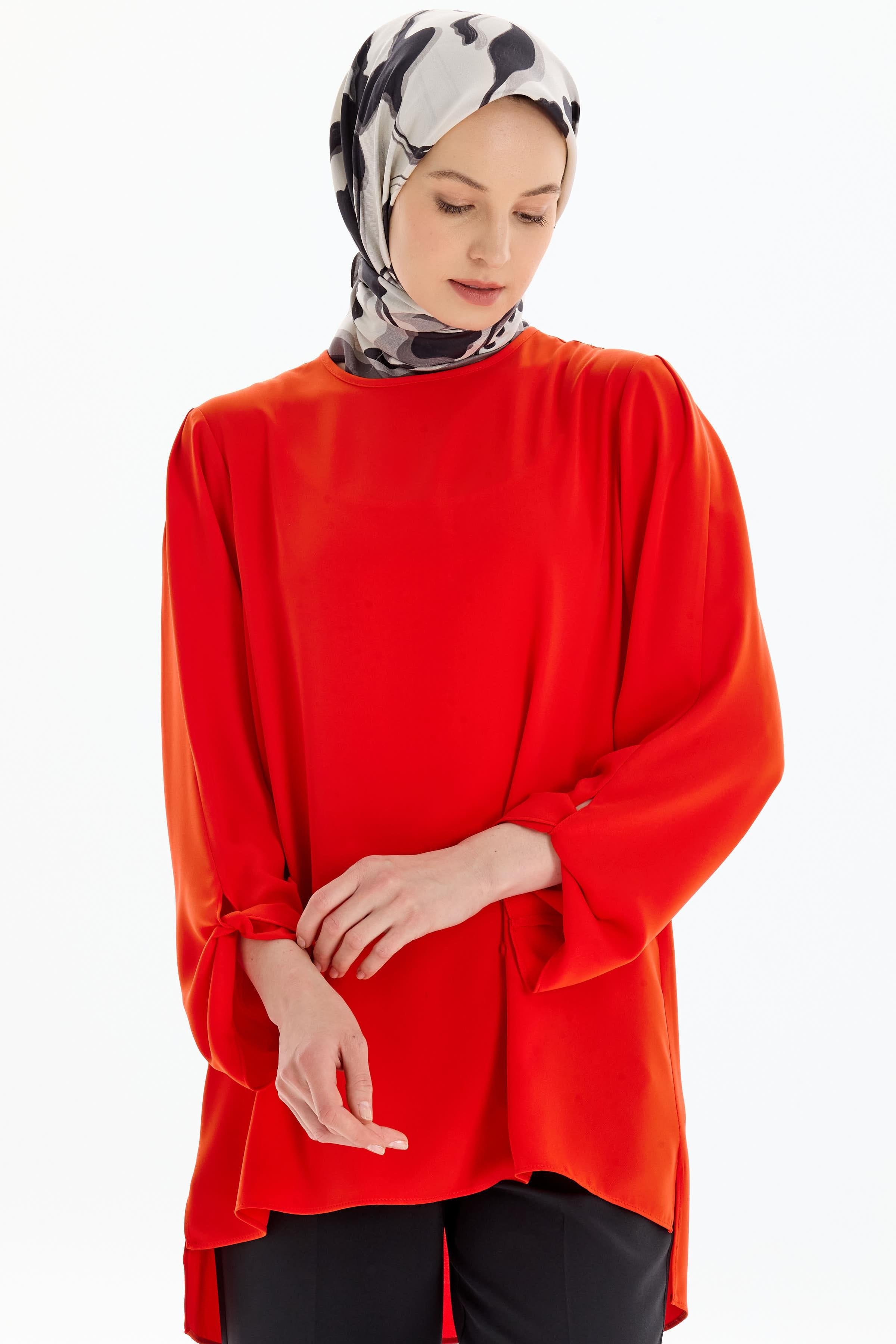 Sıfır Yaka Kol Detaylı Bluz - Mercan TUGBA