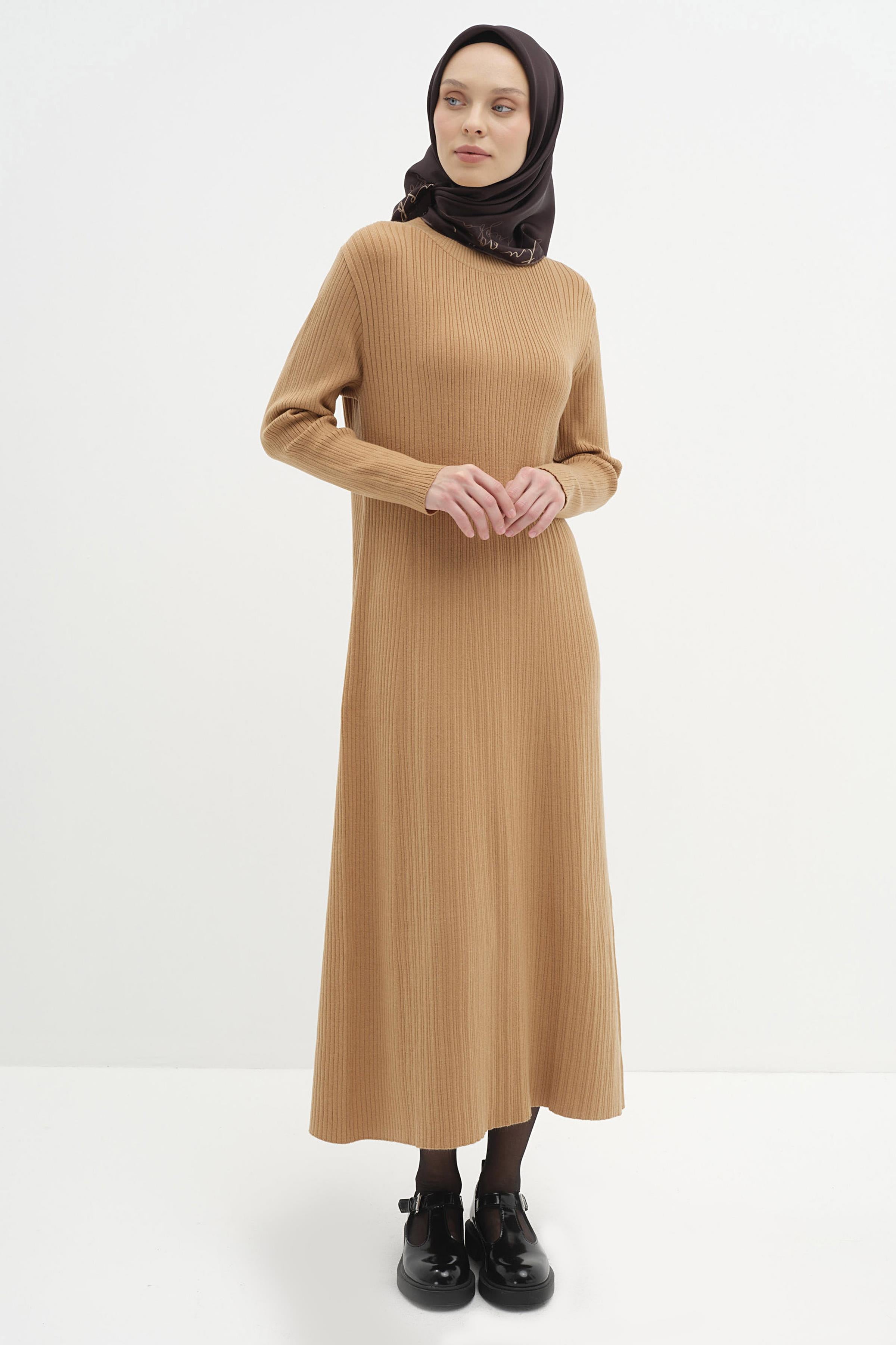 Sıfır Yaka Triko Elbise - Camel TUĞBA