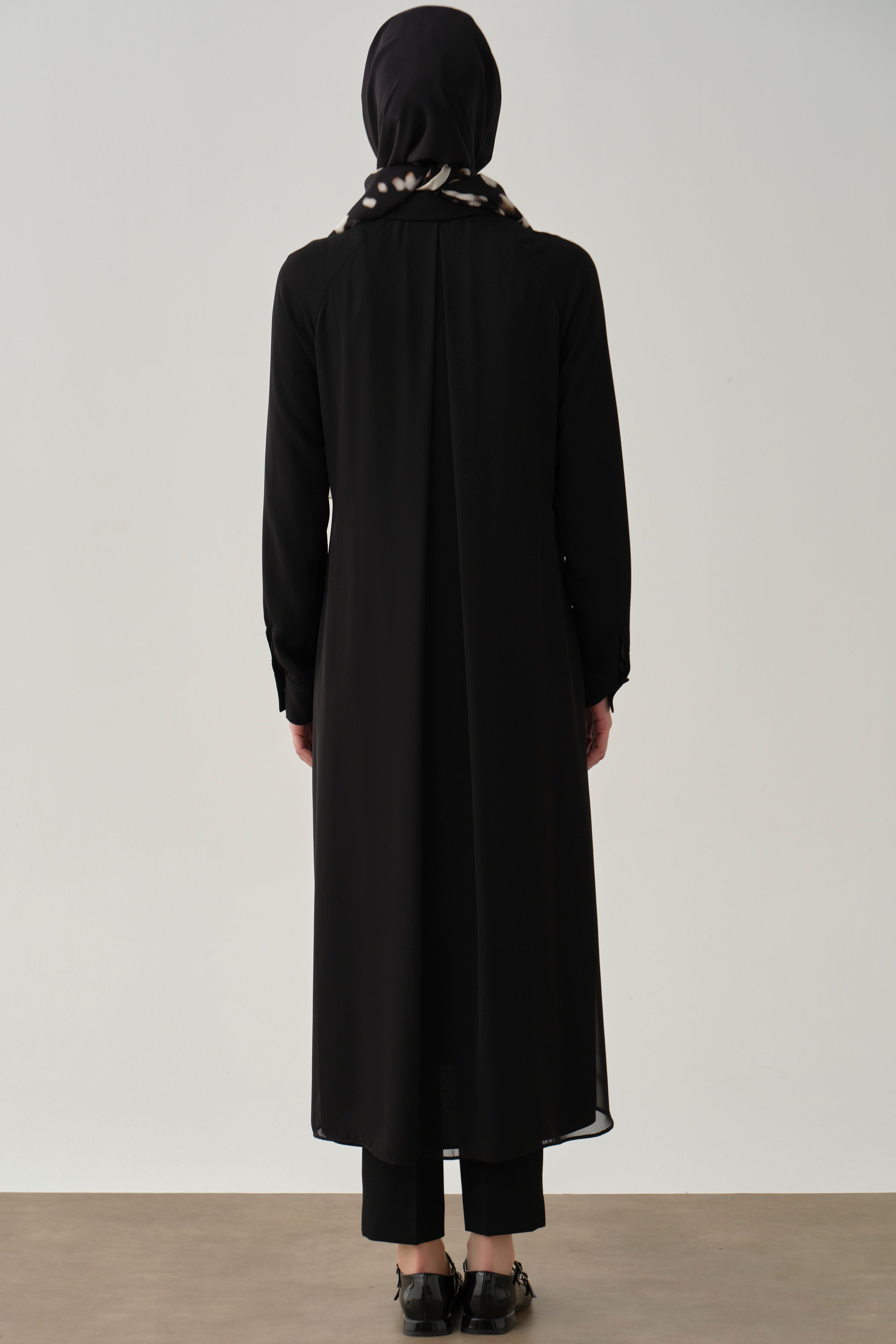 Şifon Garnili Beli Kemerli Uzun Tunik - Siyah TUGBA