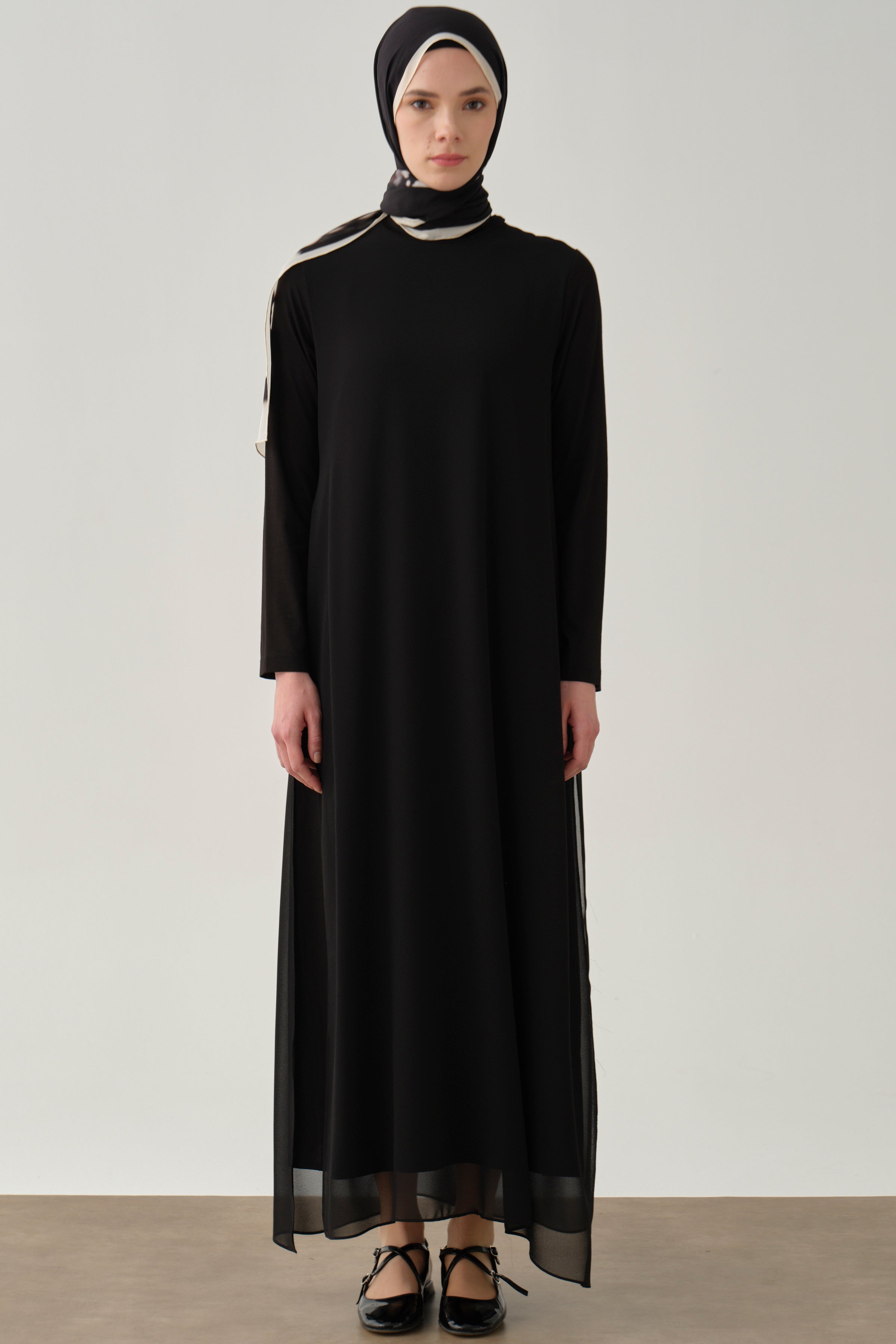 Şifon Garnili Örme Elbise - Siyah TUGBA