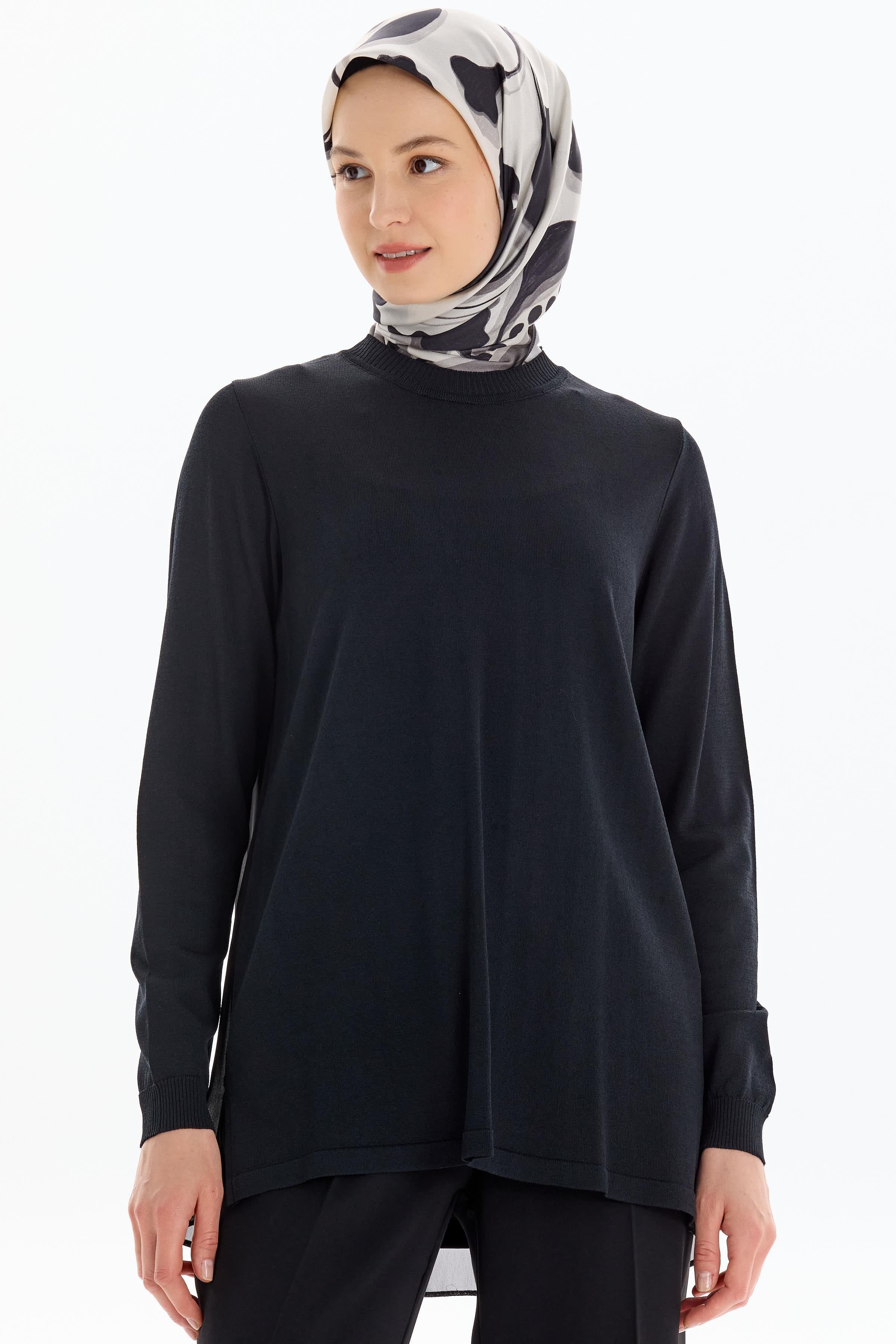 Şifon Garnili Rayon Bluz - Siyah TUGBA