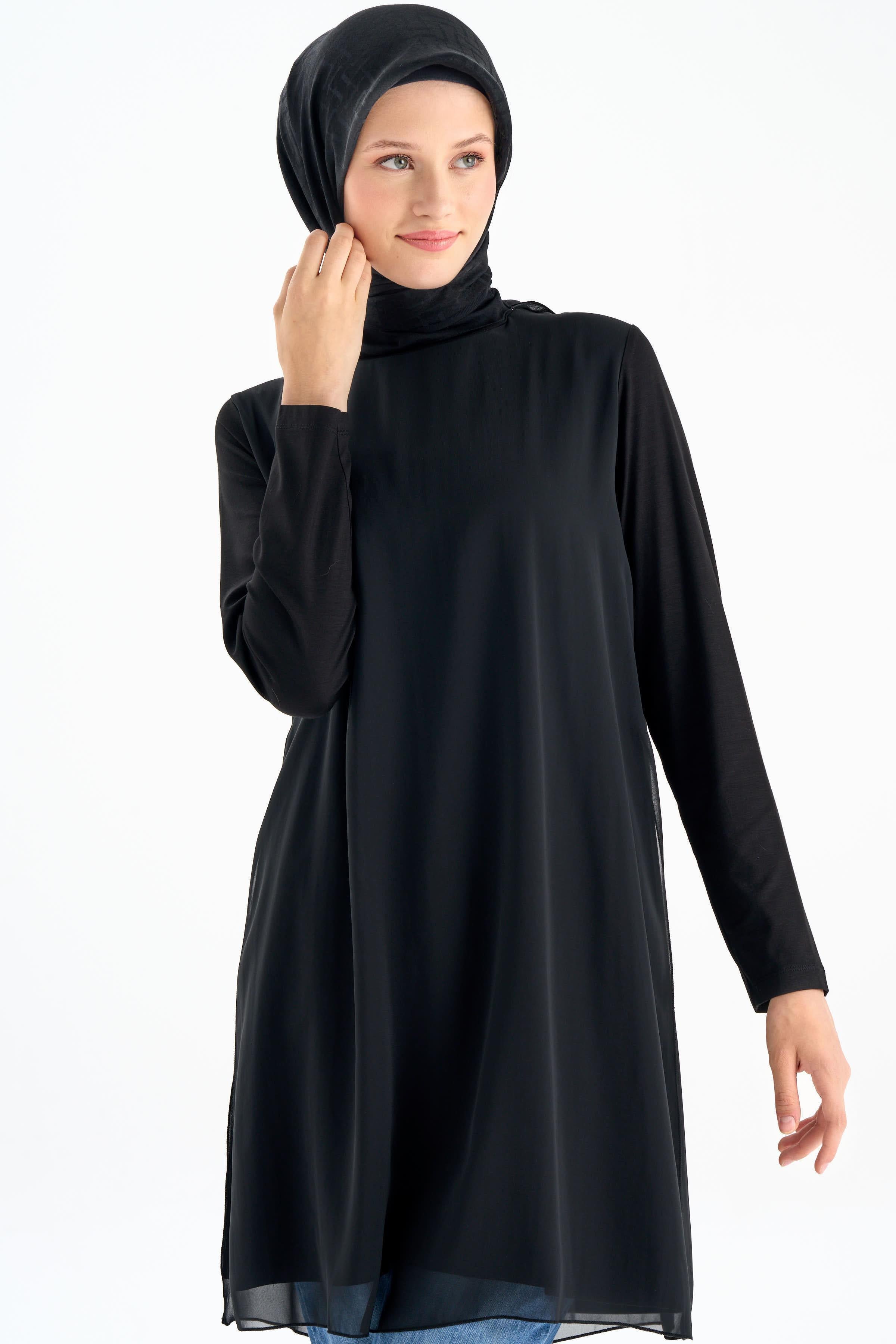 Şifon Garnili Yırtmaçlı Penye Tunik - Siyah TUGBA