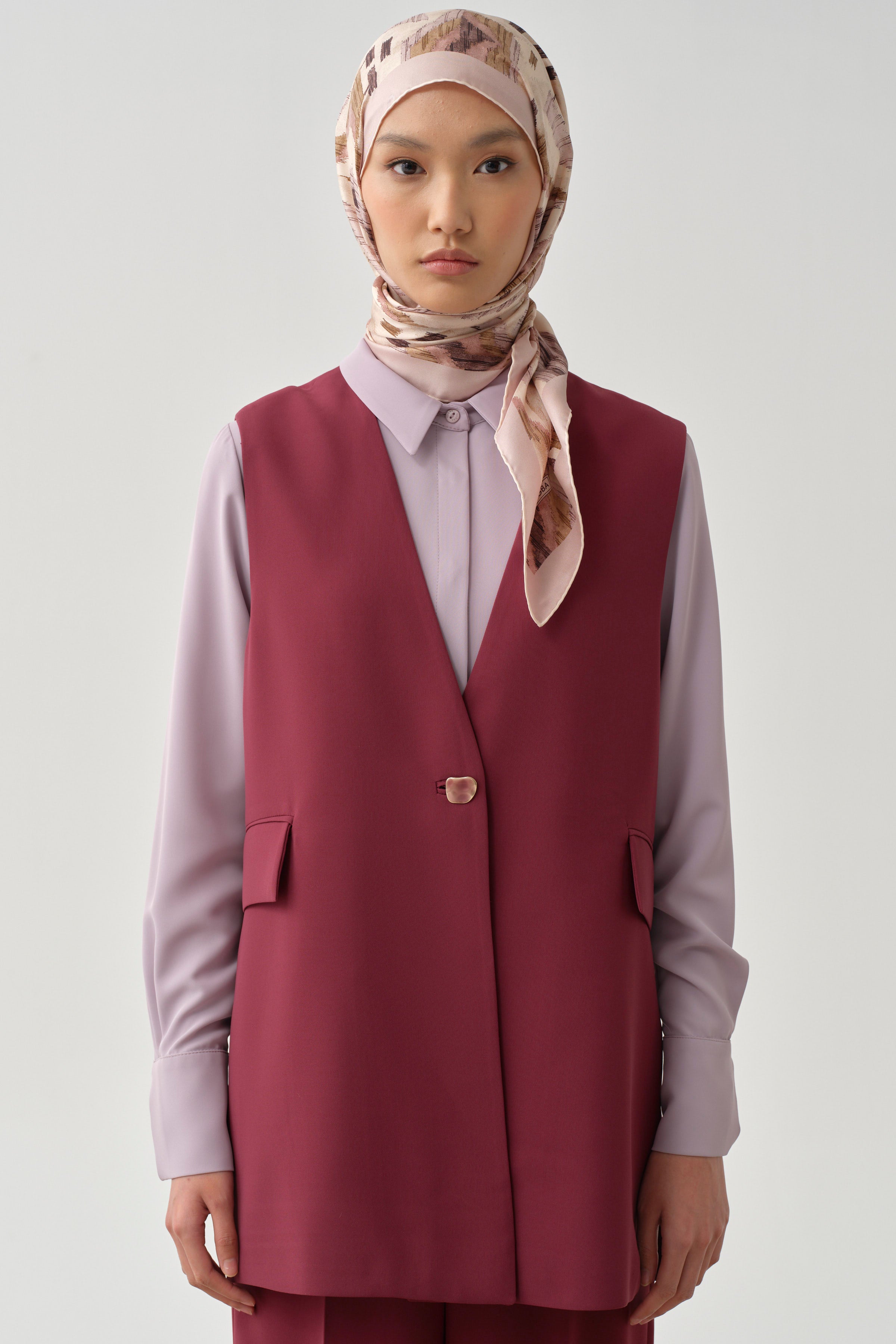 Süs Cep Kapaklı Yırtmaçlı Yelek - Mürdüm TUGBA