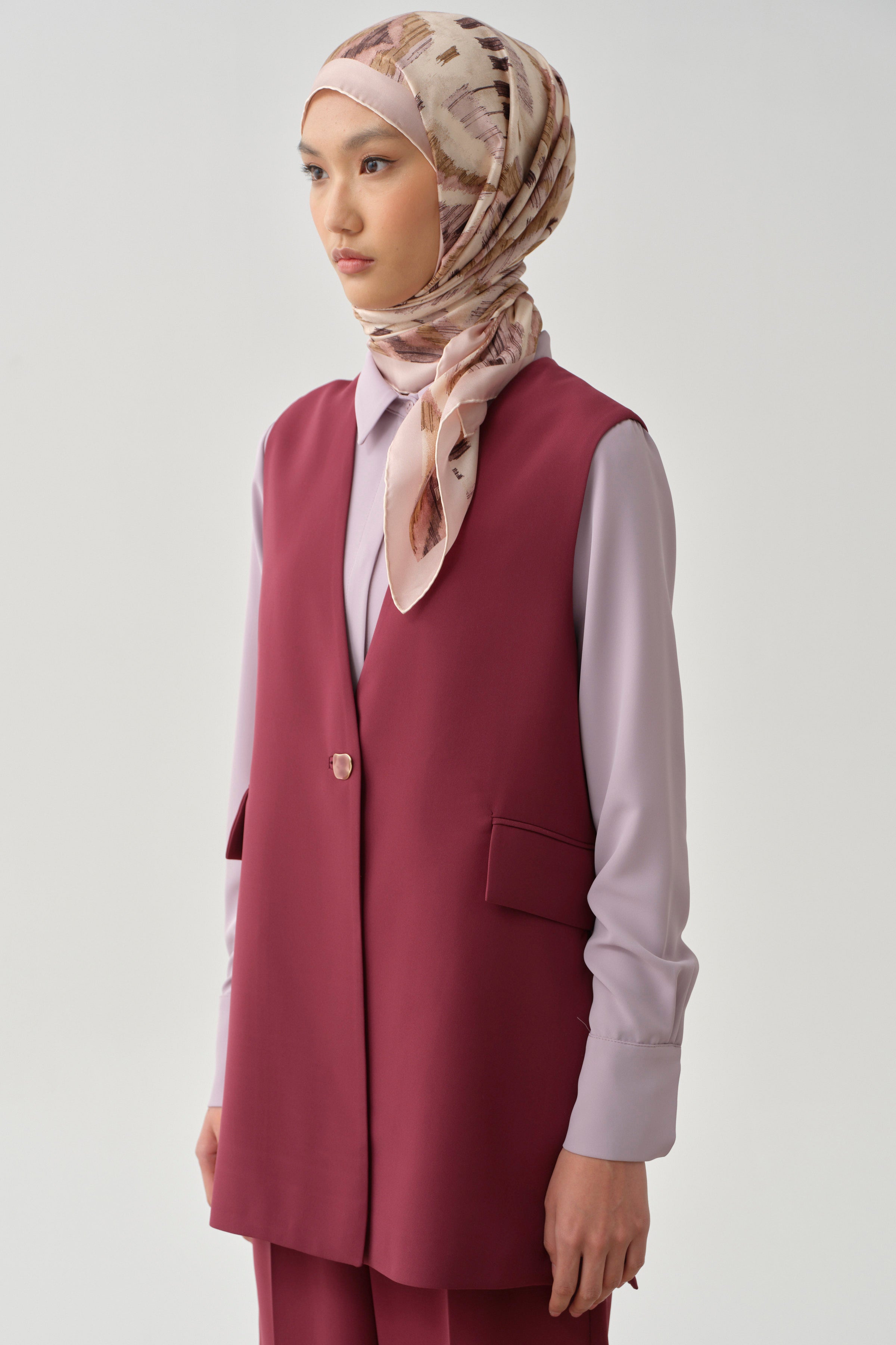 Süs Cep Kapaklı Yırtmaçlı Yelek - Mürdüm TUGBA