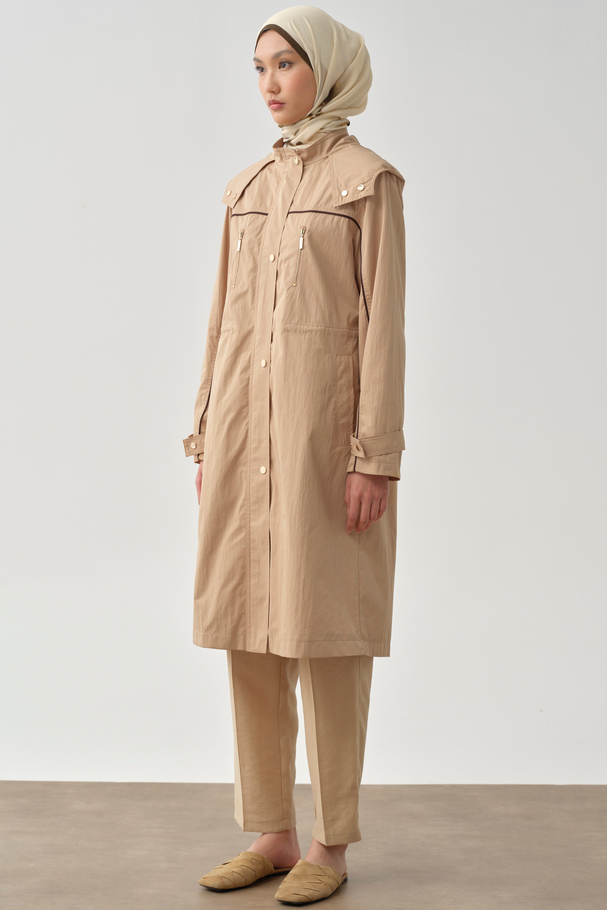 T Kol Garni Biyeli Kapüşonlu Trençkot - Camel TUGBA