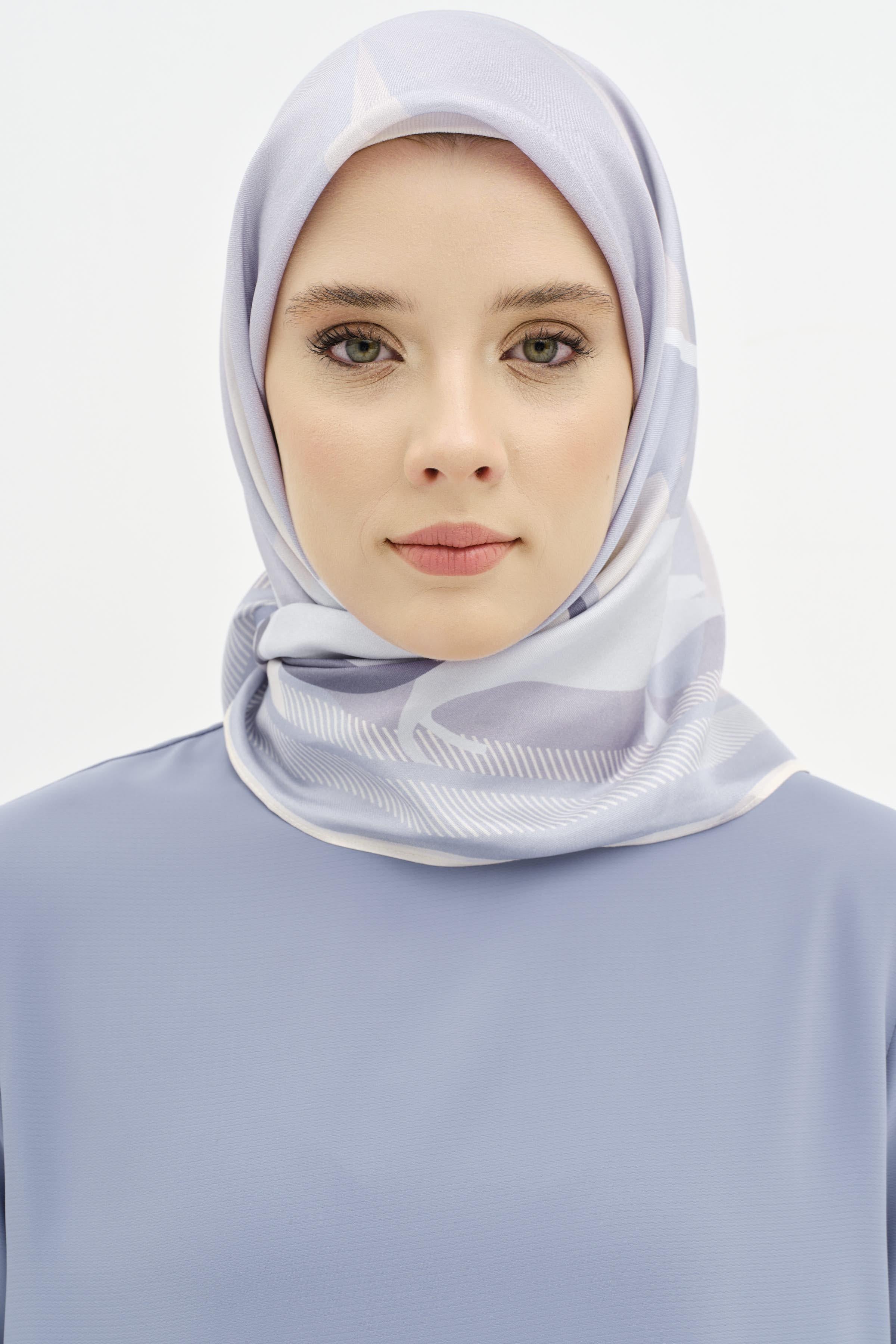 T Logolu Twill İpek Eşarp - Açık Mavi TUGBA