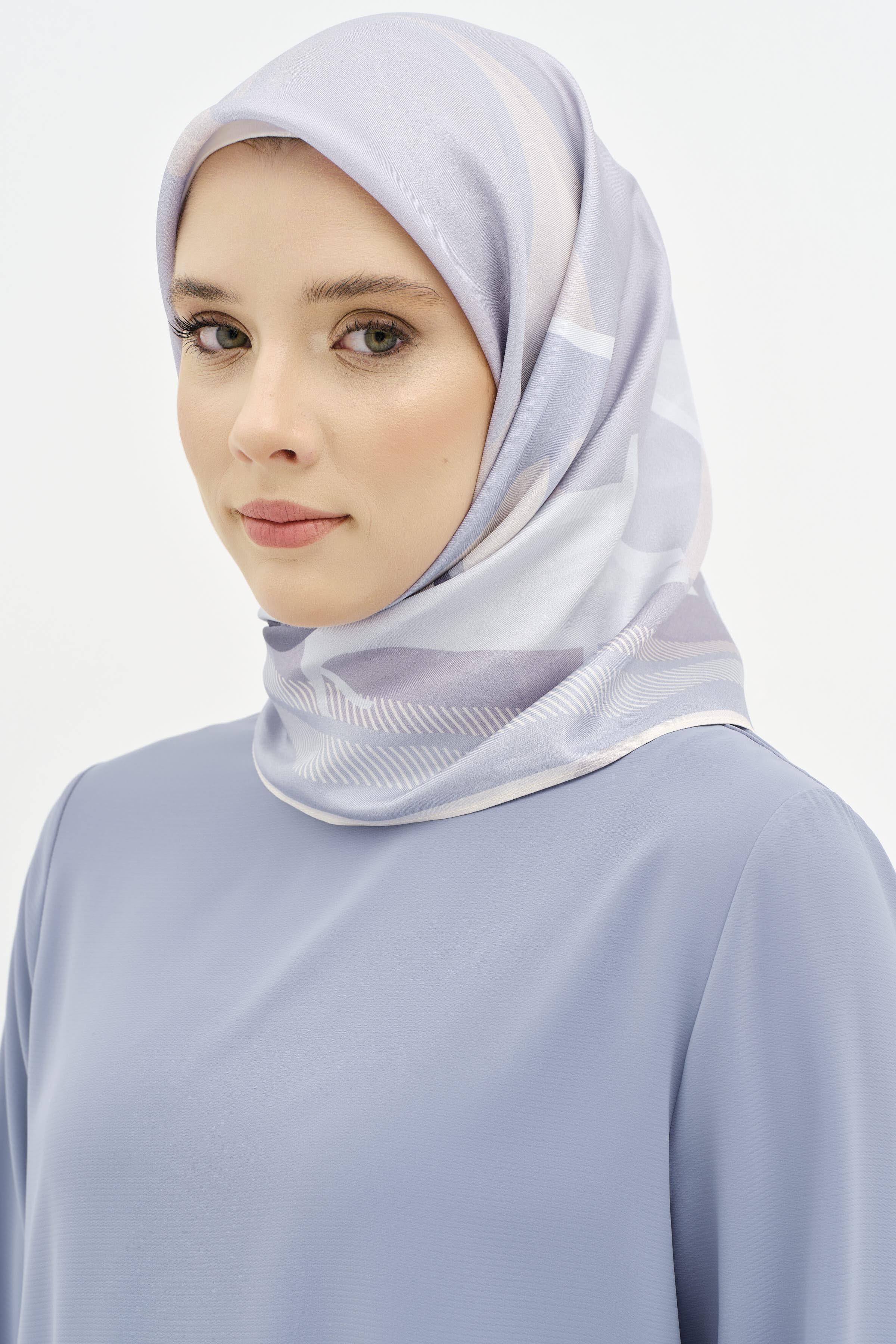 T Logolu Twill İpek Eşarp - Açık Mavi TUGBA