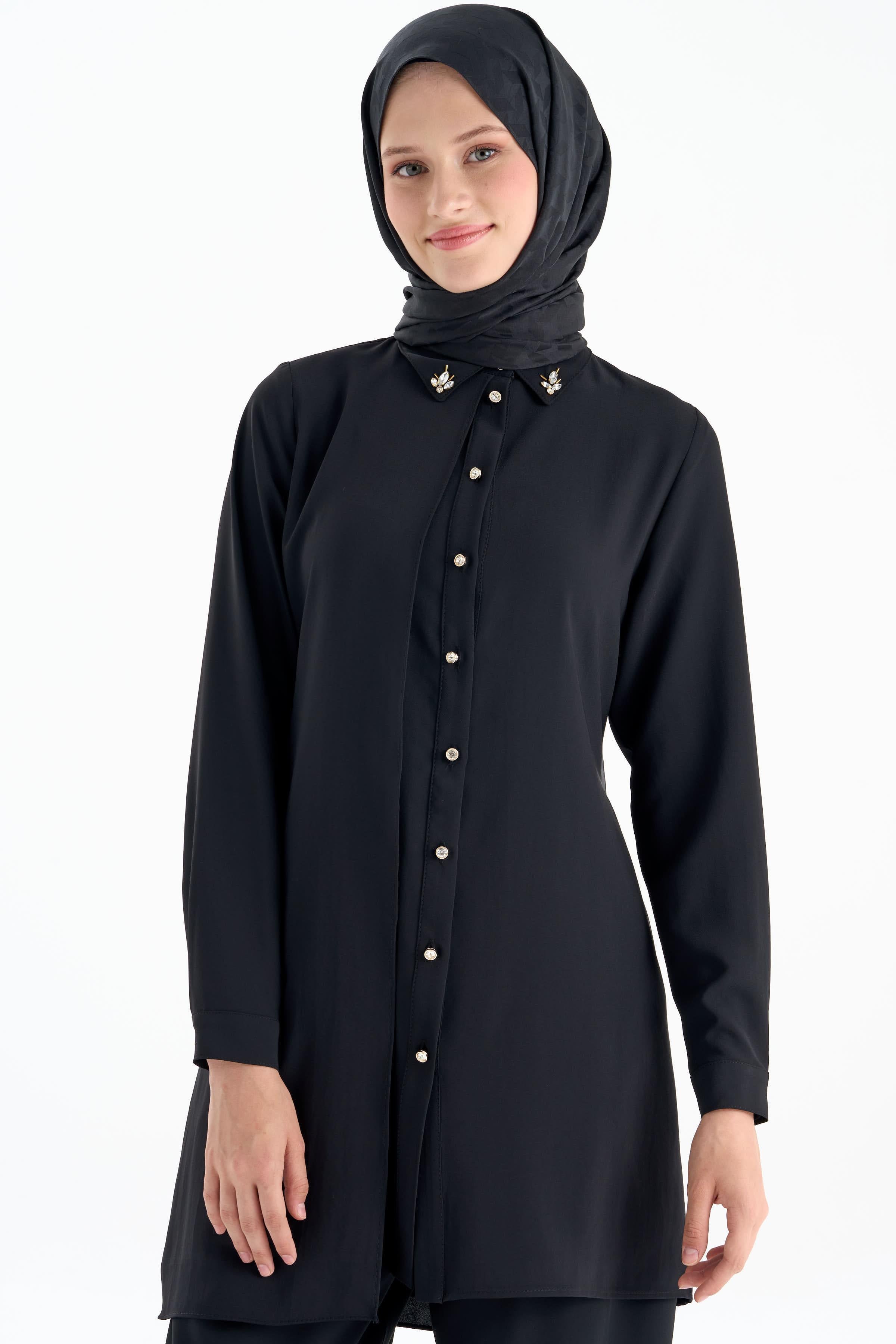 Taş Aksesuarlı Şık Tunik - Siyah TUGBA