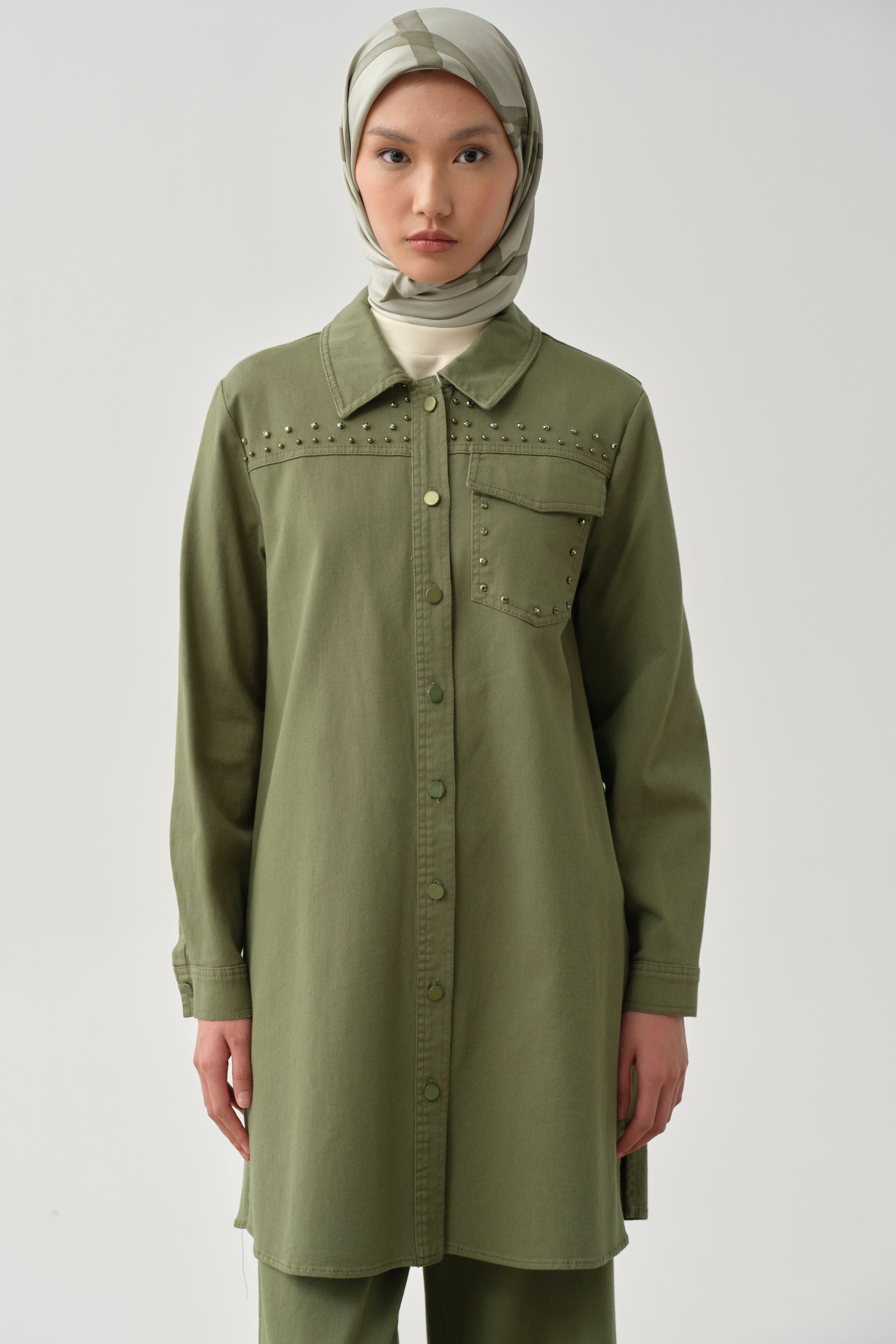 Taş Çakmalı Yırtmaçlı Canvas Gömlek - Haki TUGBA