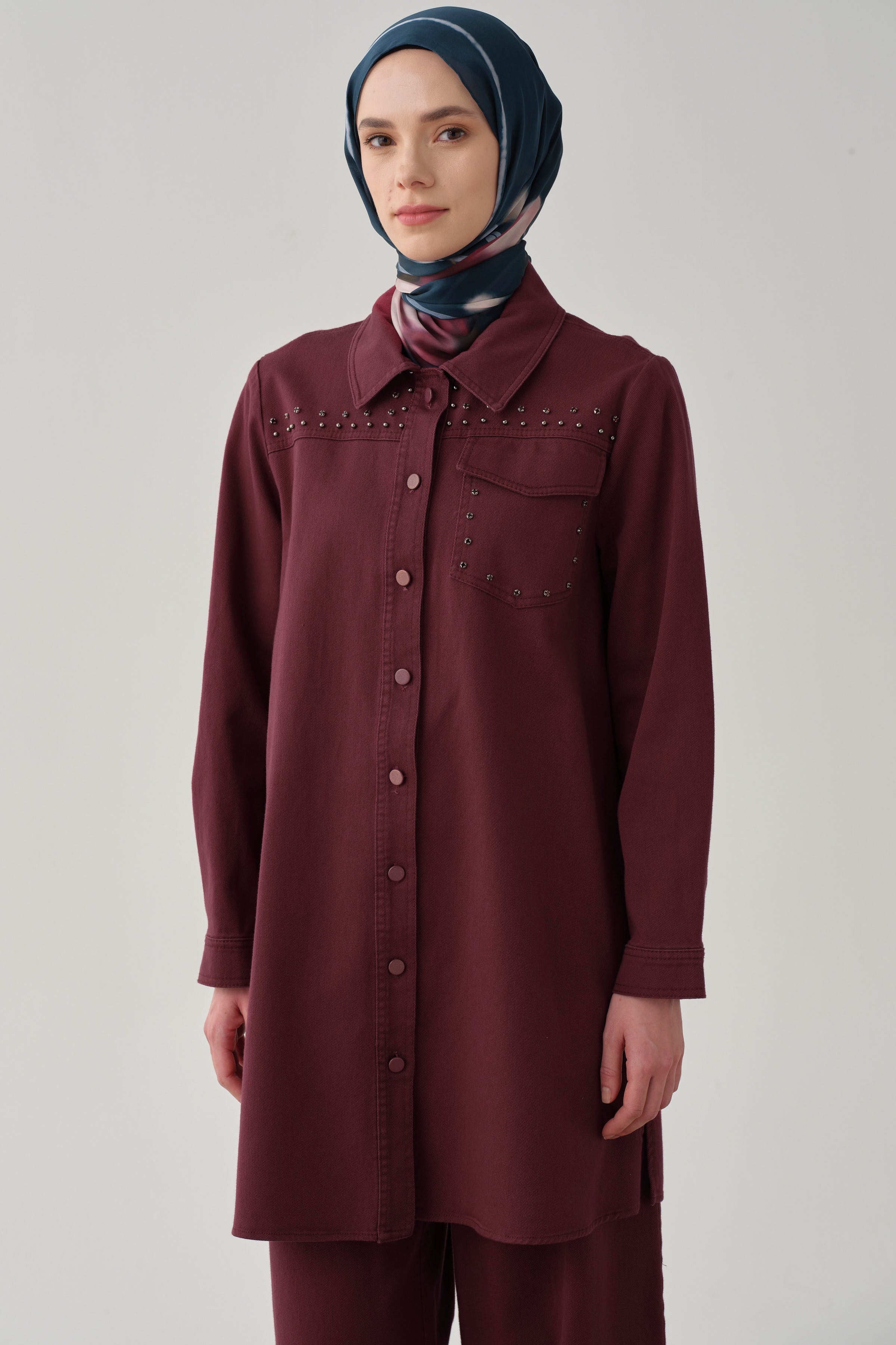 Taş Çakmalı Yırtmaçlı Canvas Gömlek - Mürdüm TUGBA