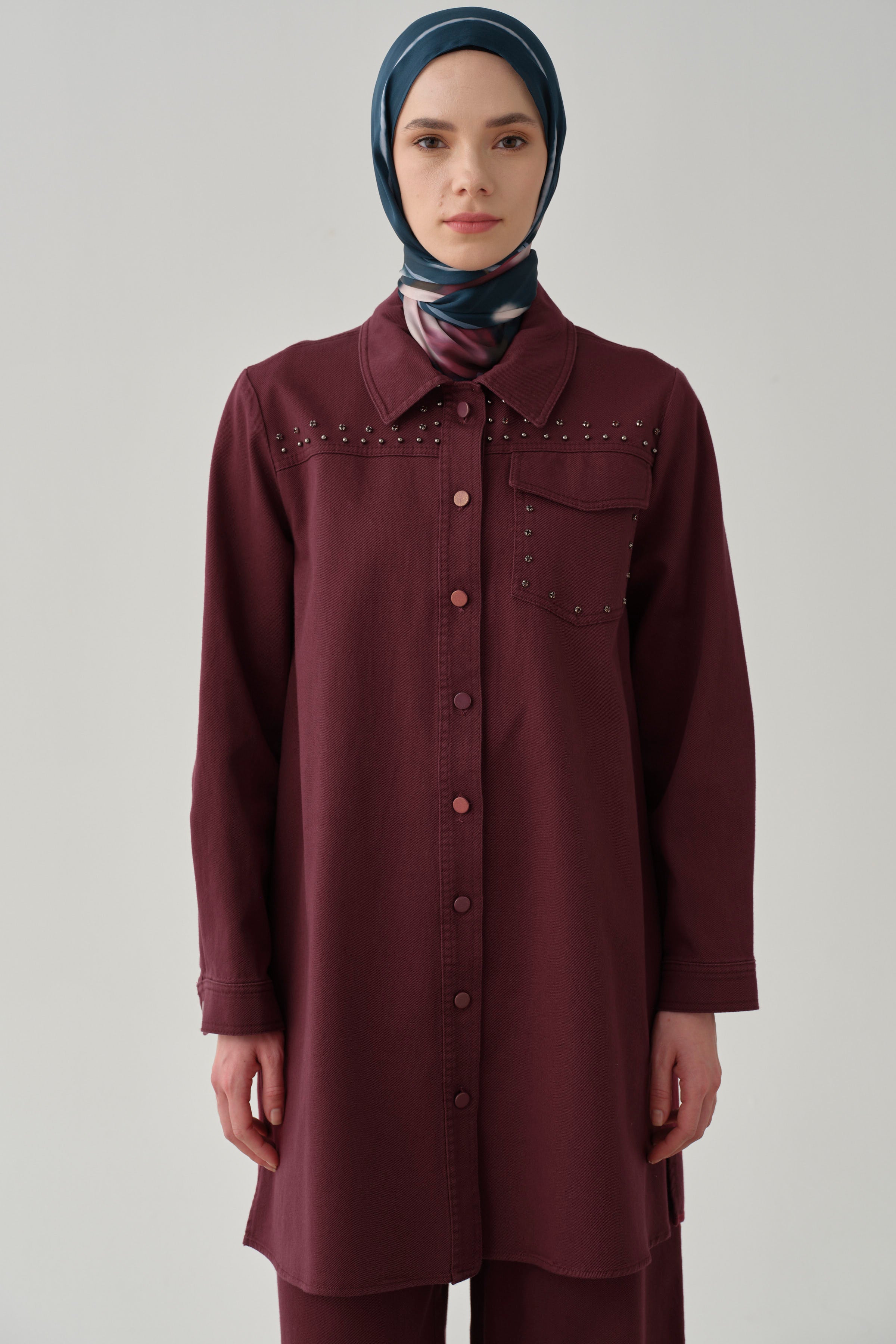 Taş Çakmalı Yırtmaçlı Canvas Gömlek - Mürdüm TUGBA