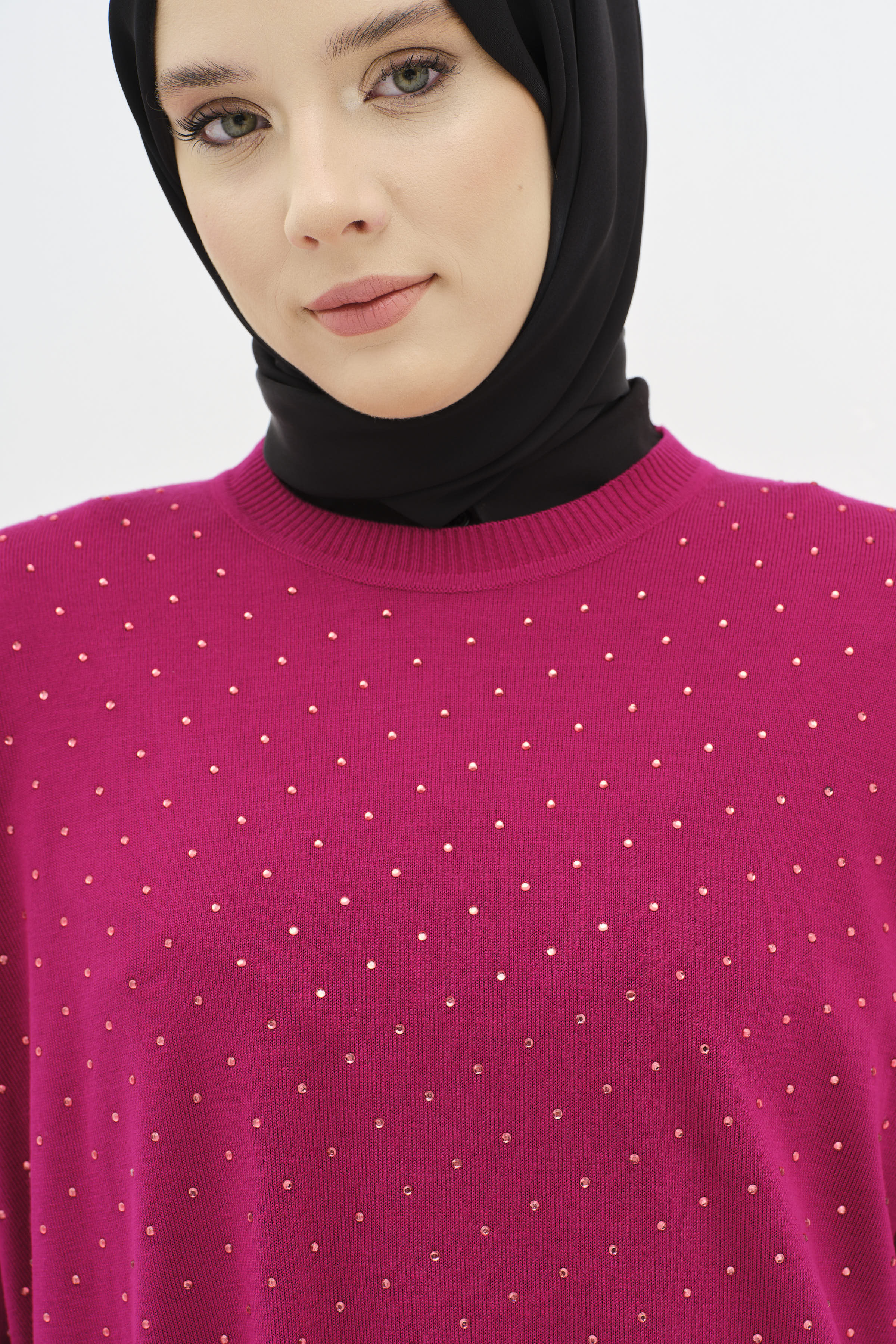 Taş Detaylı Yırtmaçlı Triko Tunik - Fuşya TUGBA