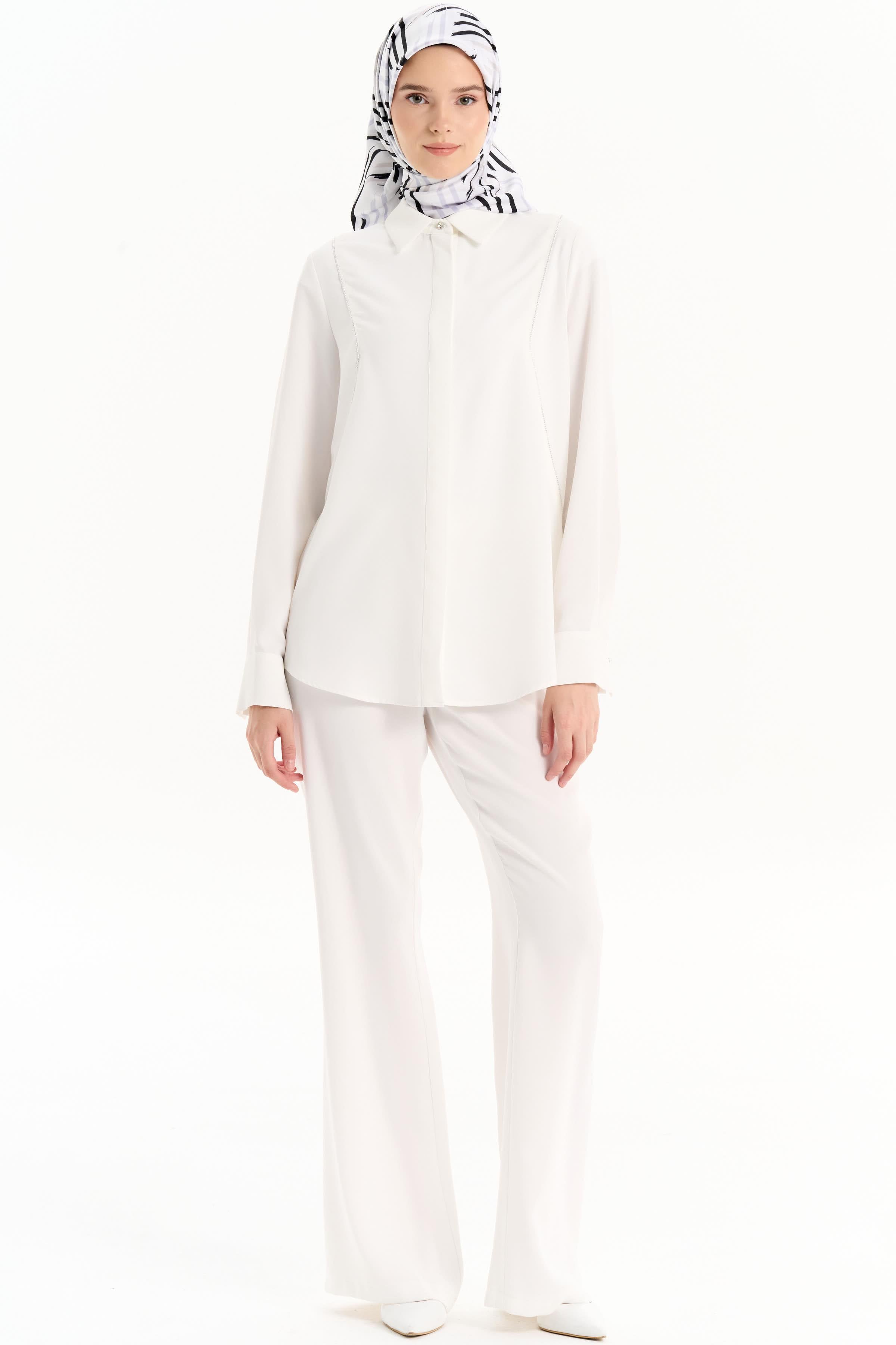 Taş Şerit Detaylı Gömlek - Ekru TUGBA