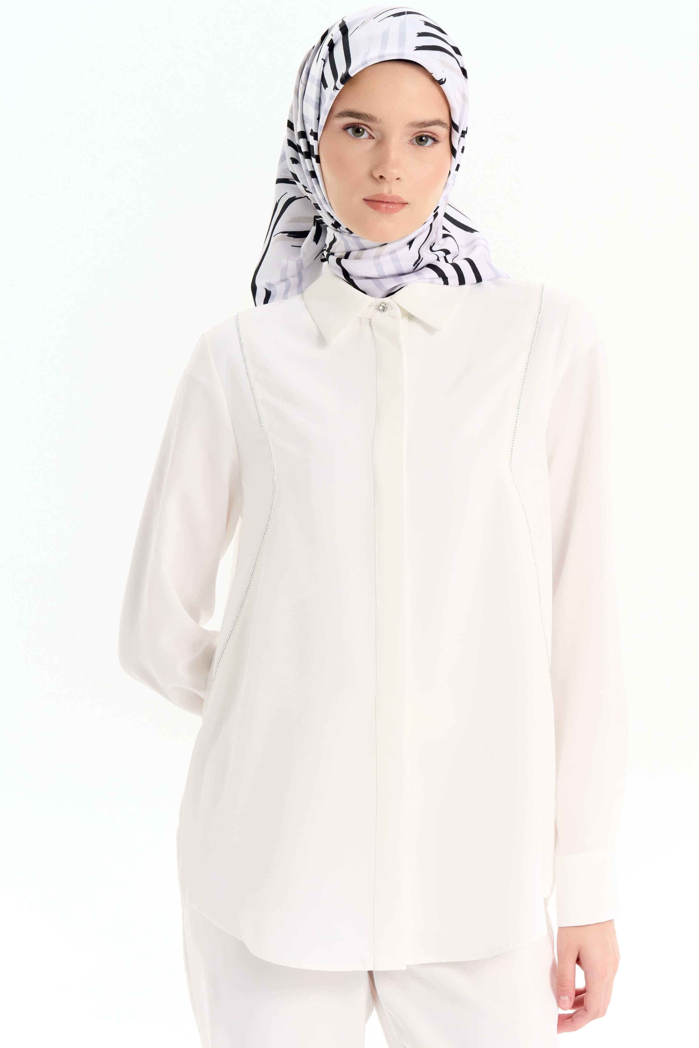 Taş Şerit Detaylı Gömlek - Ekru TUGBA