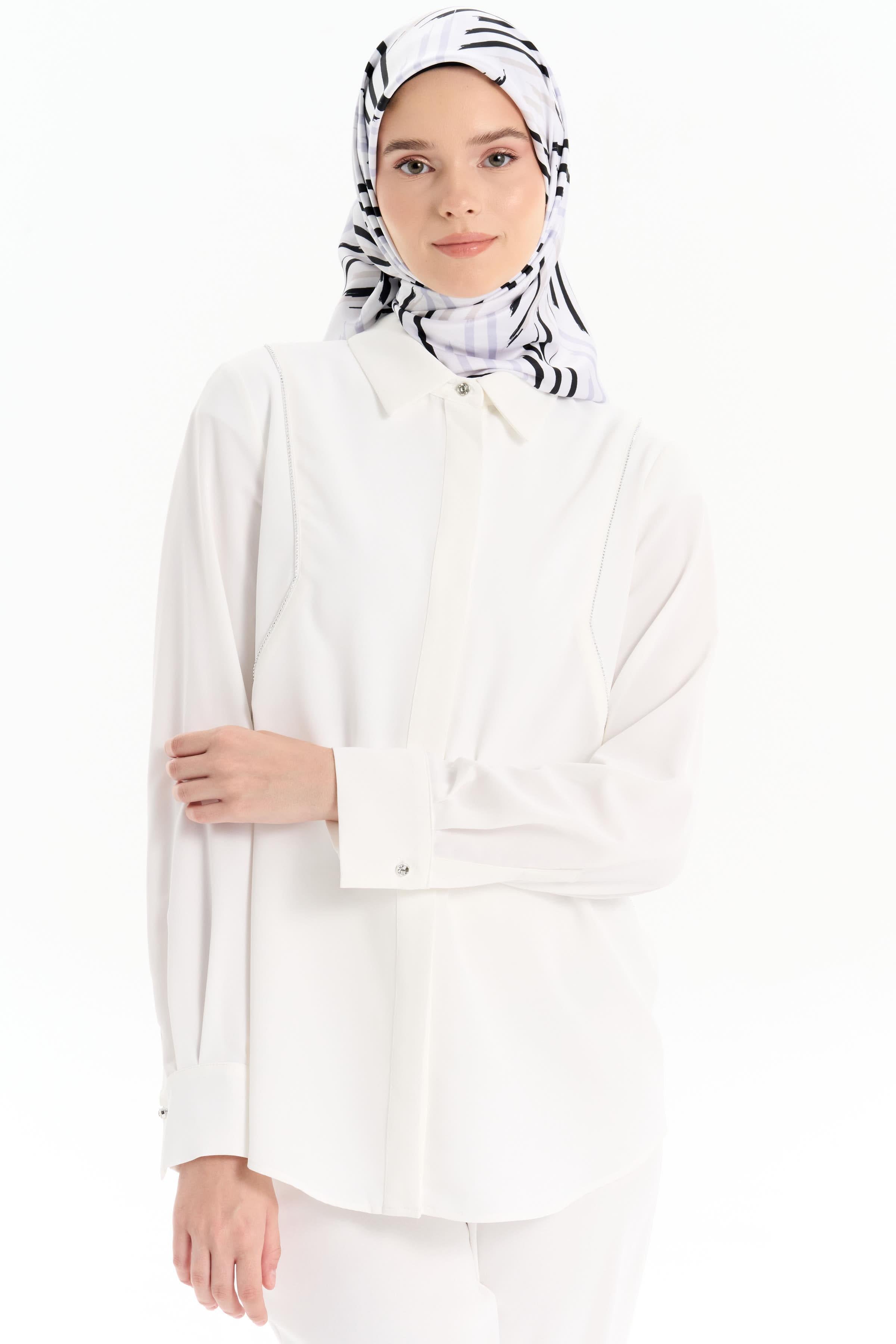 Taş Şerit Detaylı Gömlek - Ekru TUGBA