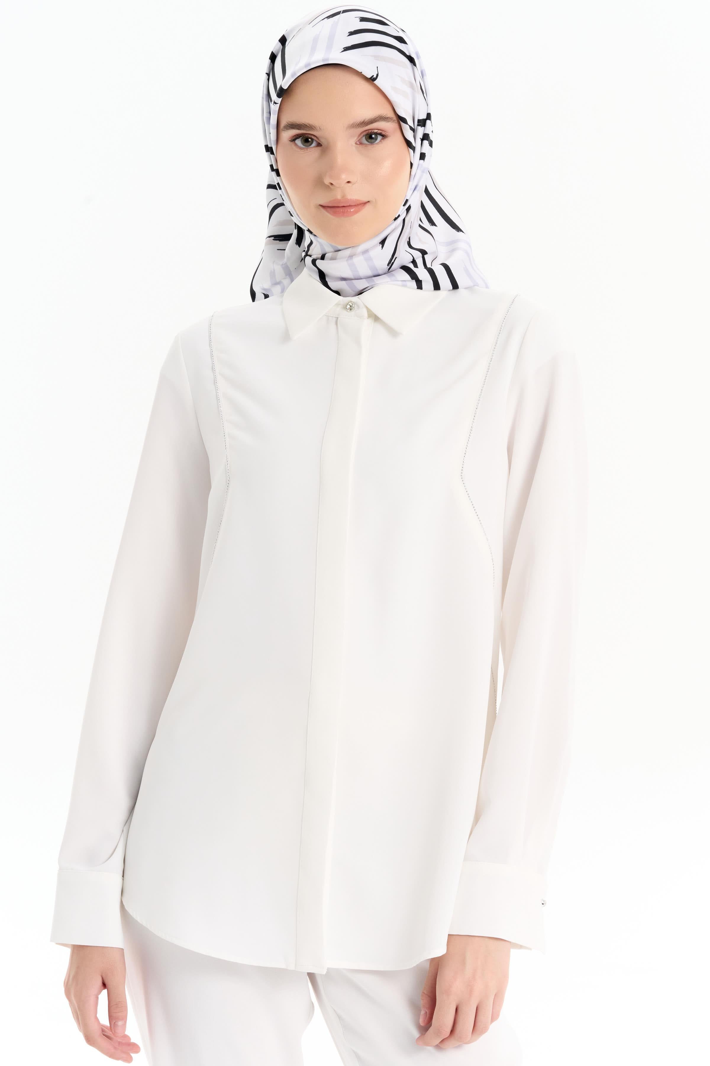 Taş Şerit Detaylı Gömlek - Ekru TUGBA