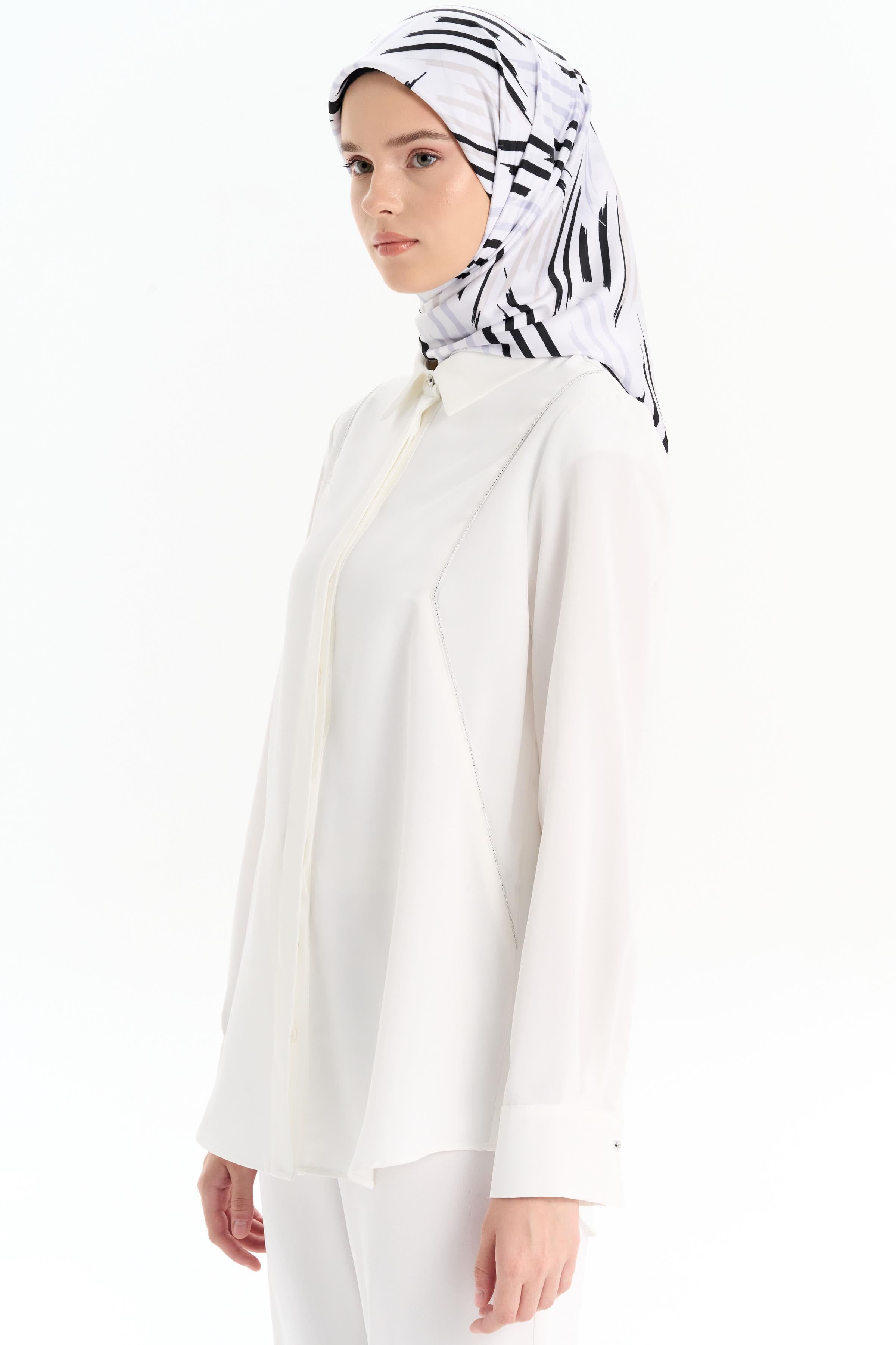 Taş Şerit Detaylı Gömlek - Ekru TUGBA