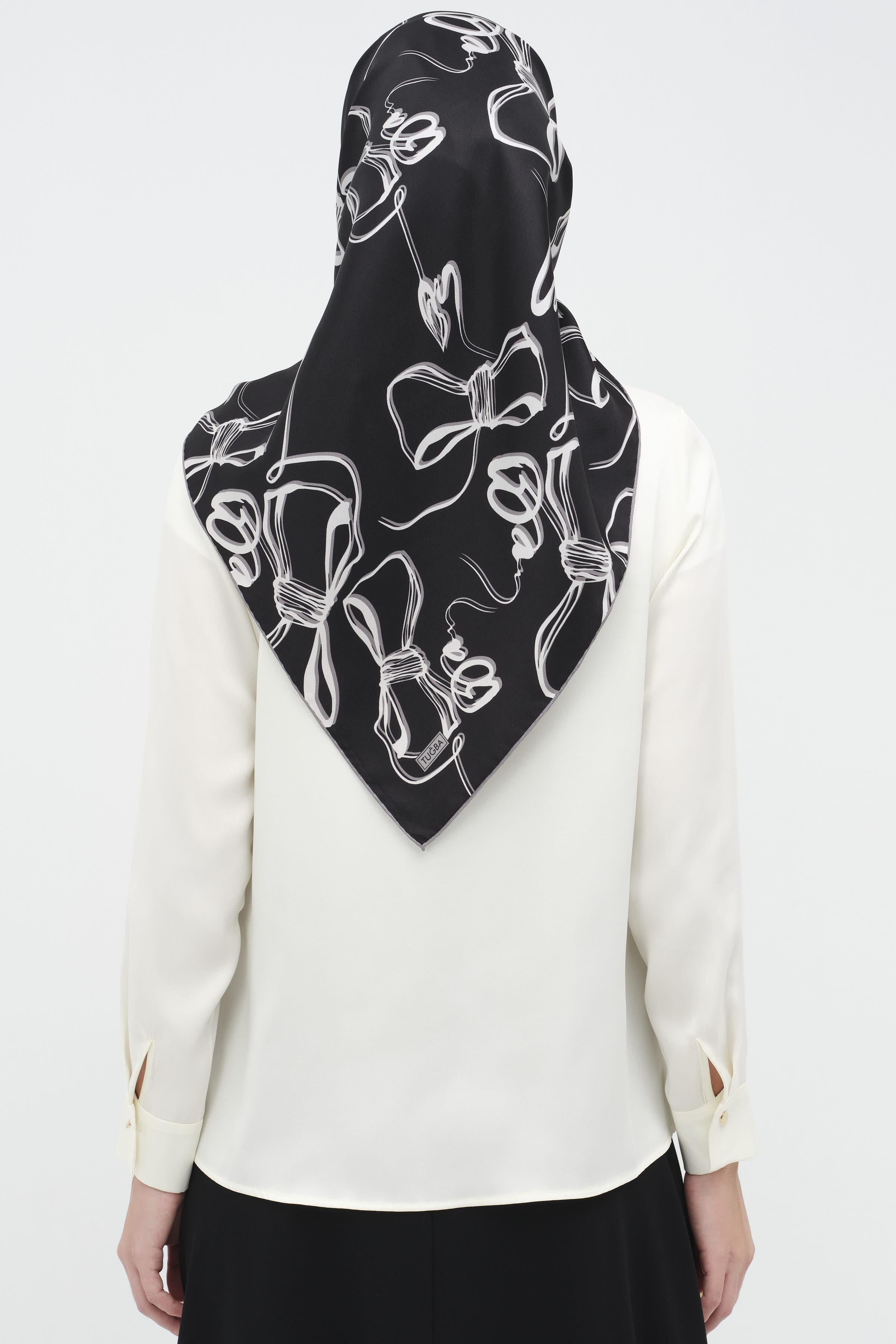 Ters Gizli Patlı Pileli Gömlek - Ekru TUGBA