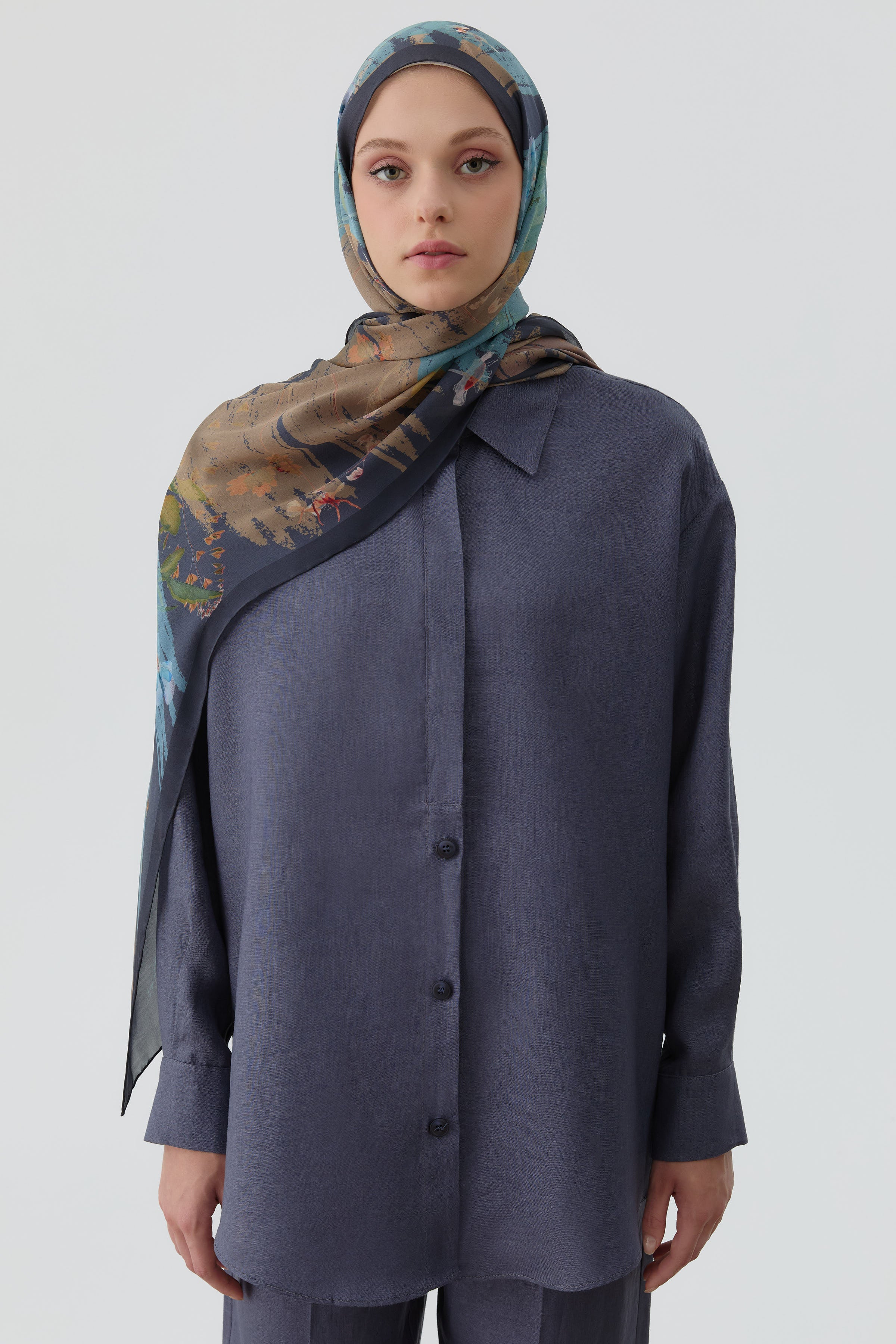 Ters Kapamalı Keten Gömlek - İndigo TUGBA