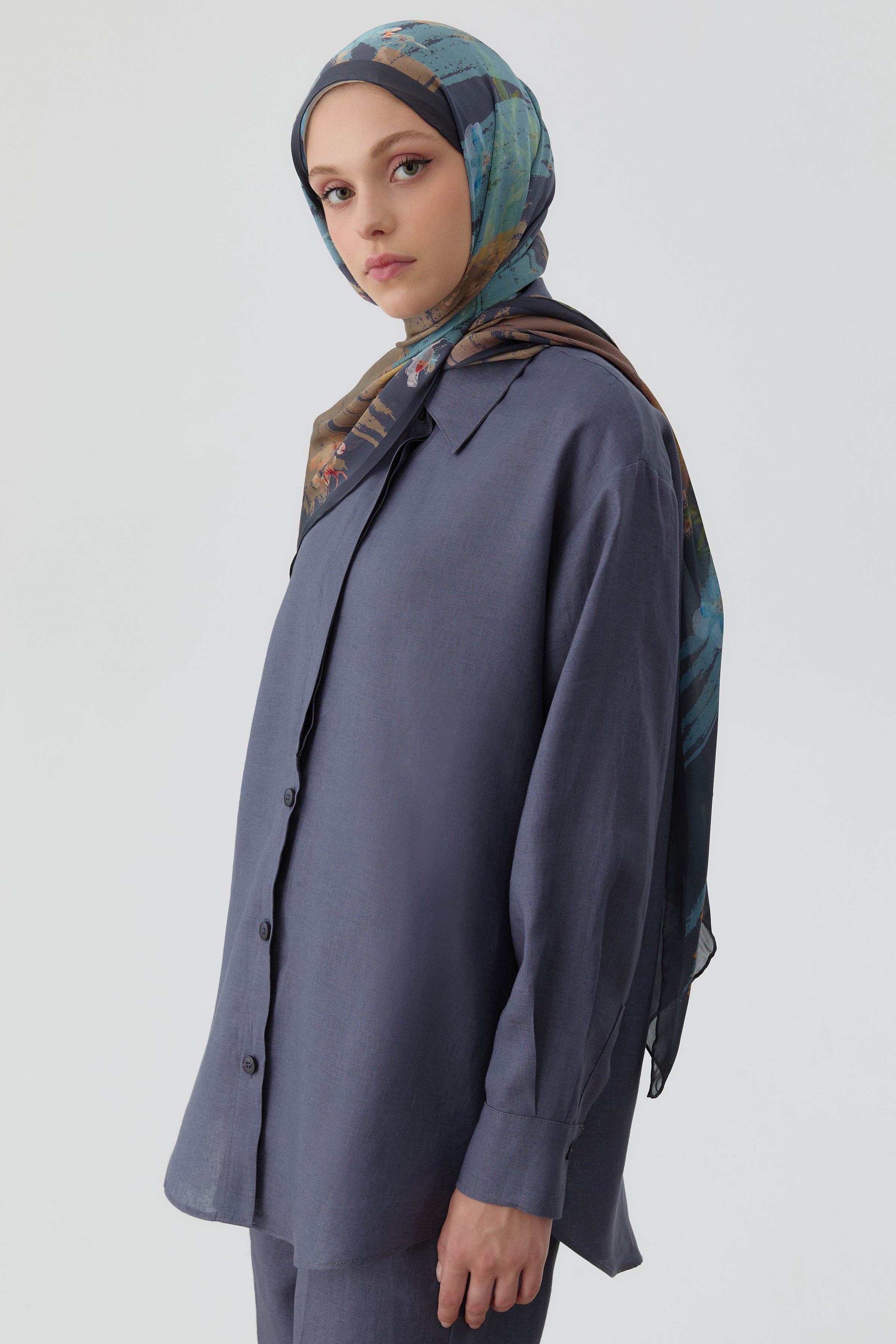 Ters Kapamalı Keten Gömlek - İndigo TUGBA