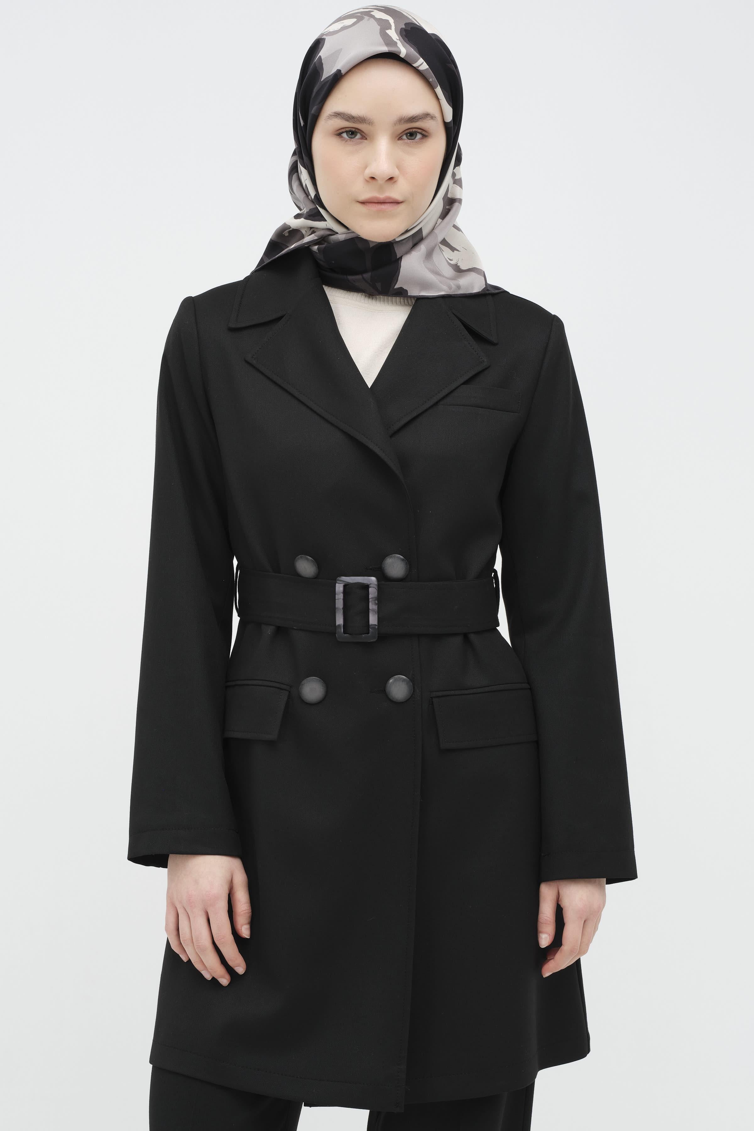 Tokalı Kemer Detaylı Ceket - Siyah TUGBA