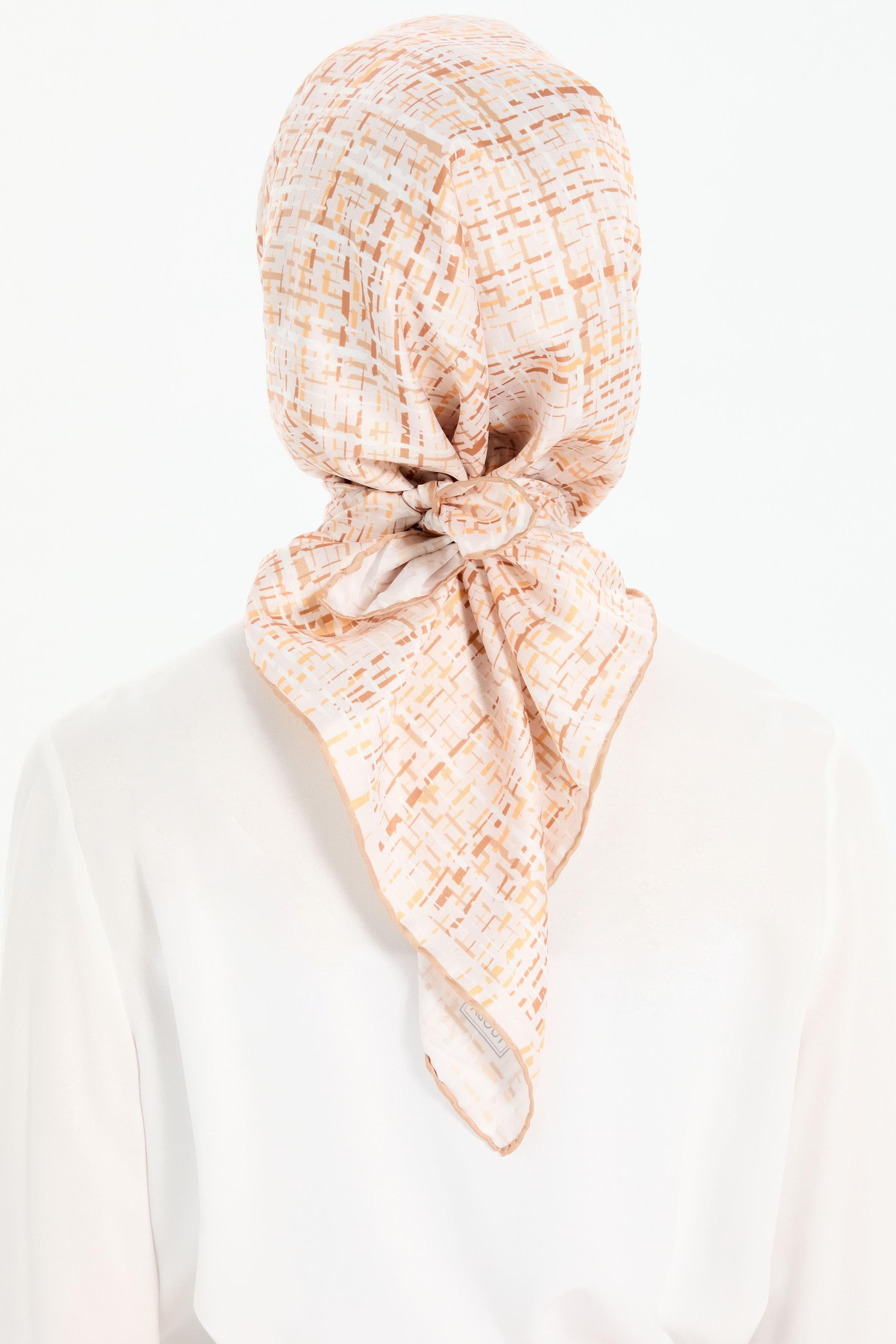 Tüvit Desenli Stil Eşarp - Turuncu TUGBA