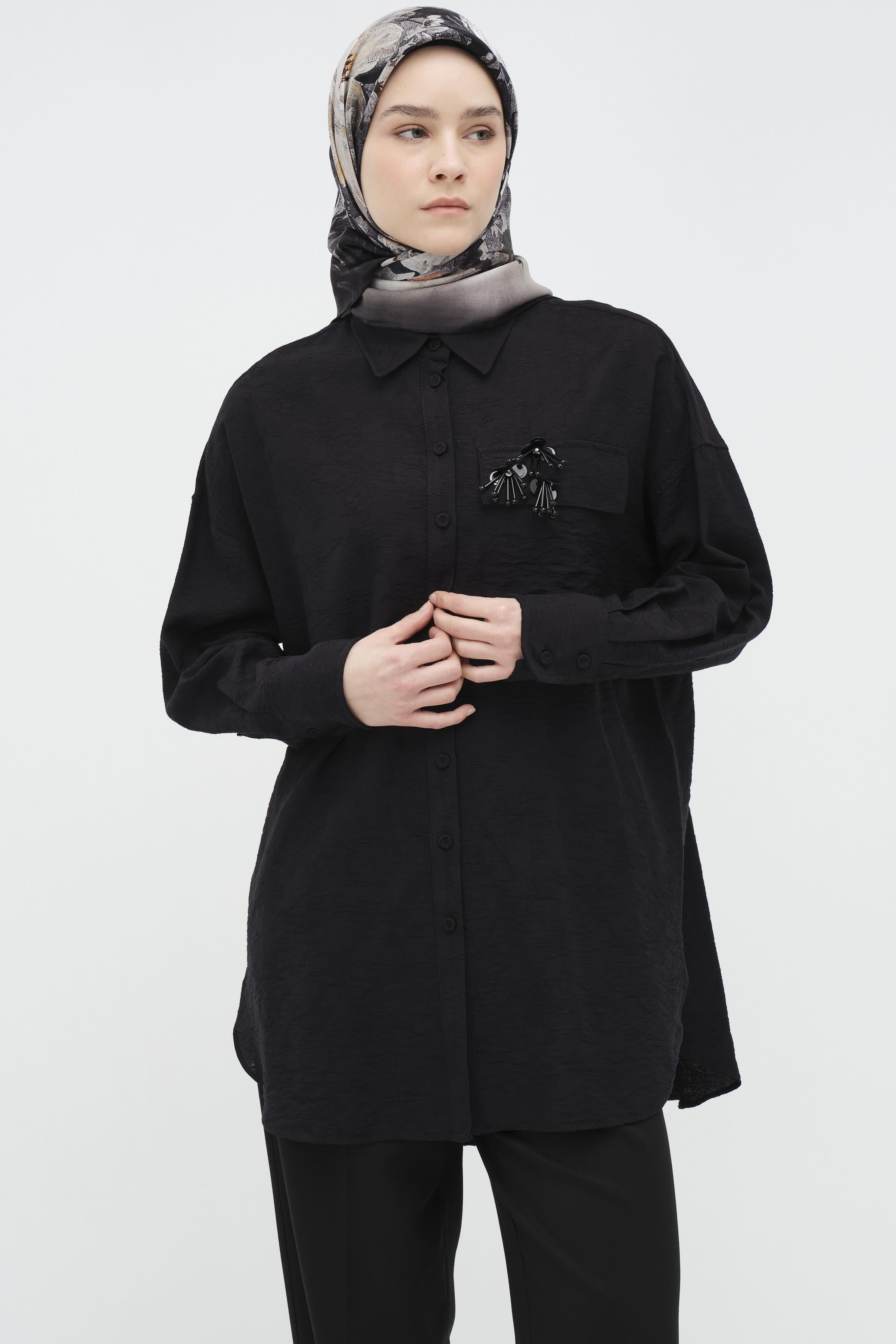 Üç Boyutlu İşlemeli Kısa Tunik - Siyah TUGBA