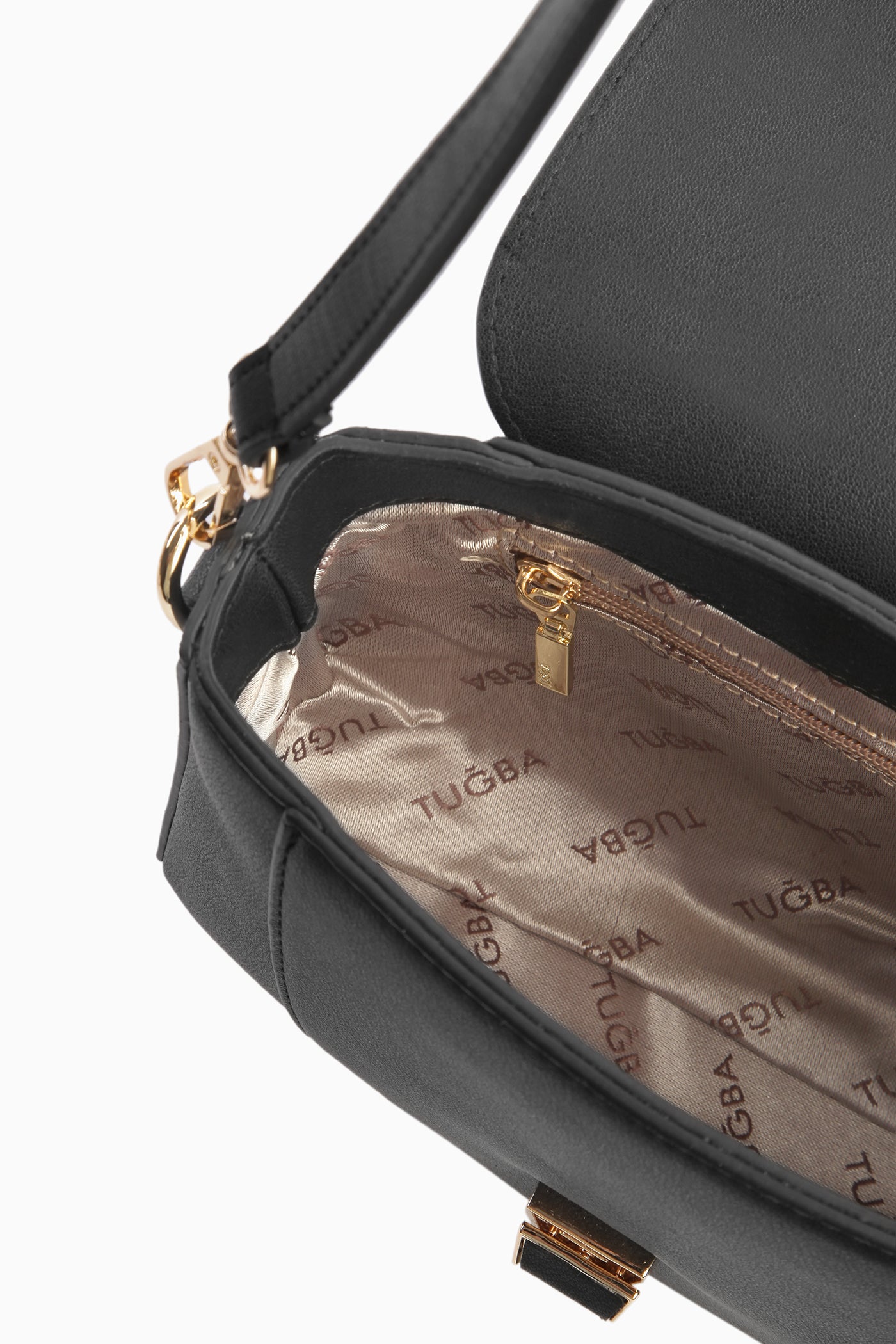 Üçgen Kapaklı Çanta - Siyah TUGBA