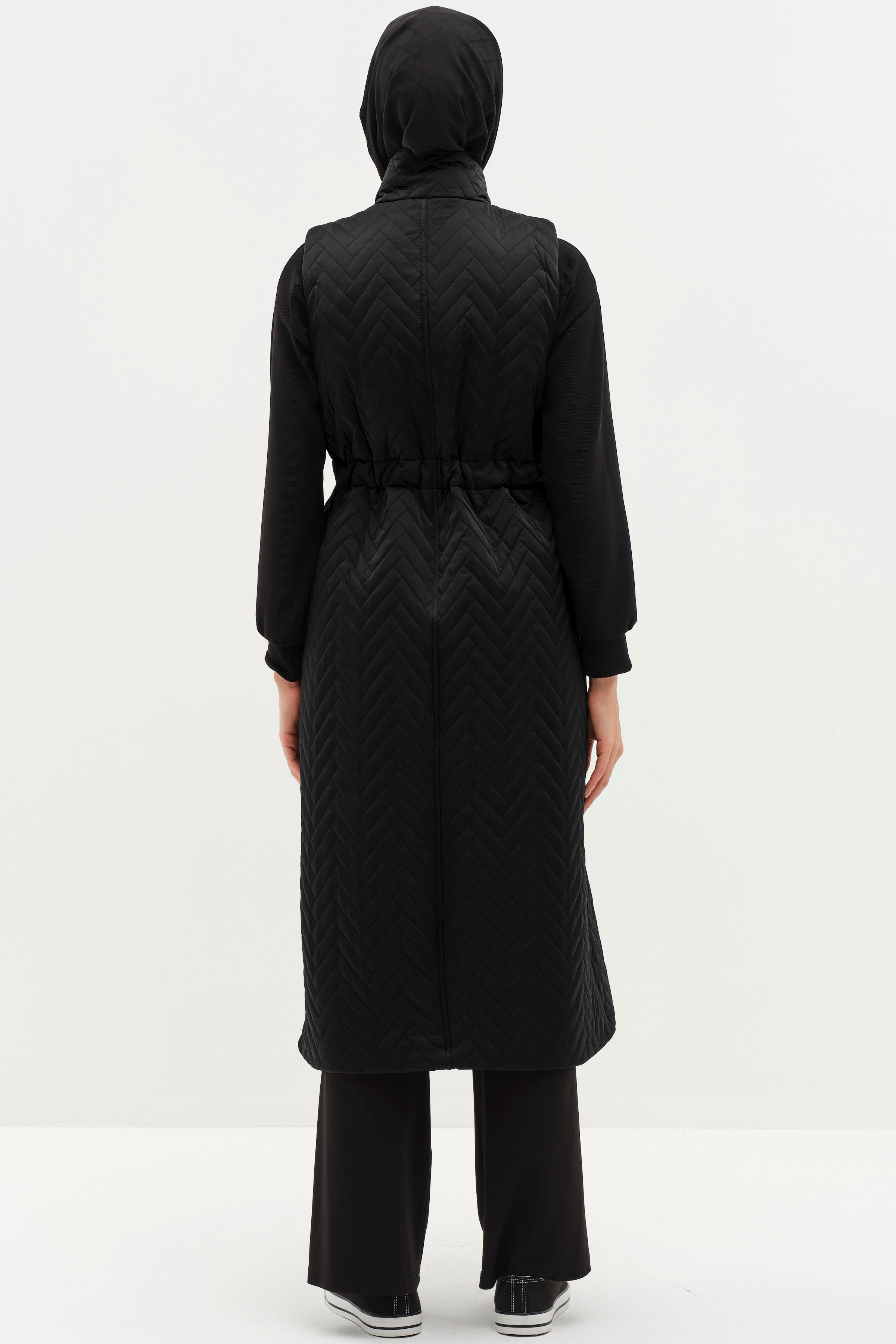 Uzun Kapitone Yelek - Siyah TUGBA