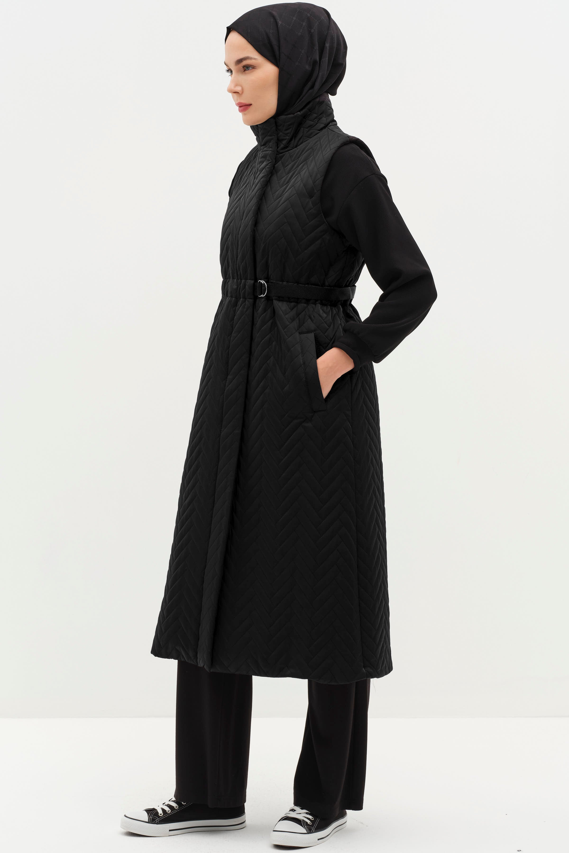 Uzun Kapitone Yelek - Siyah TUGBA