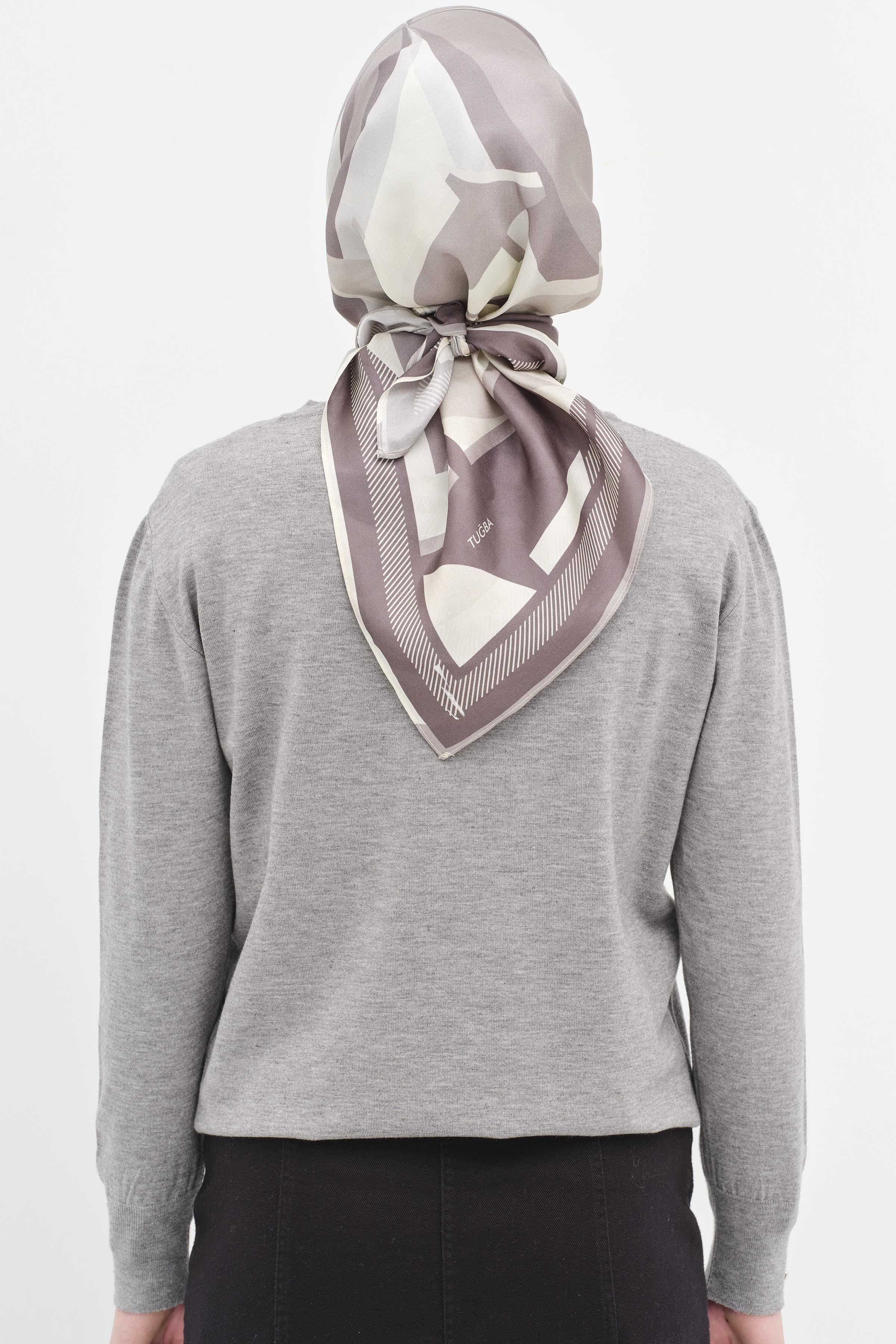 V Yaka Kol Düğme Detaylı Kazak - Gri TUGBA