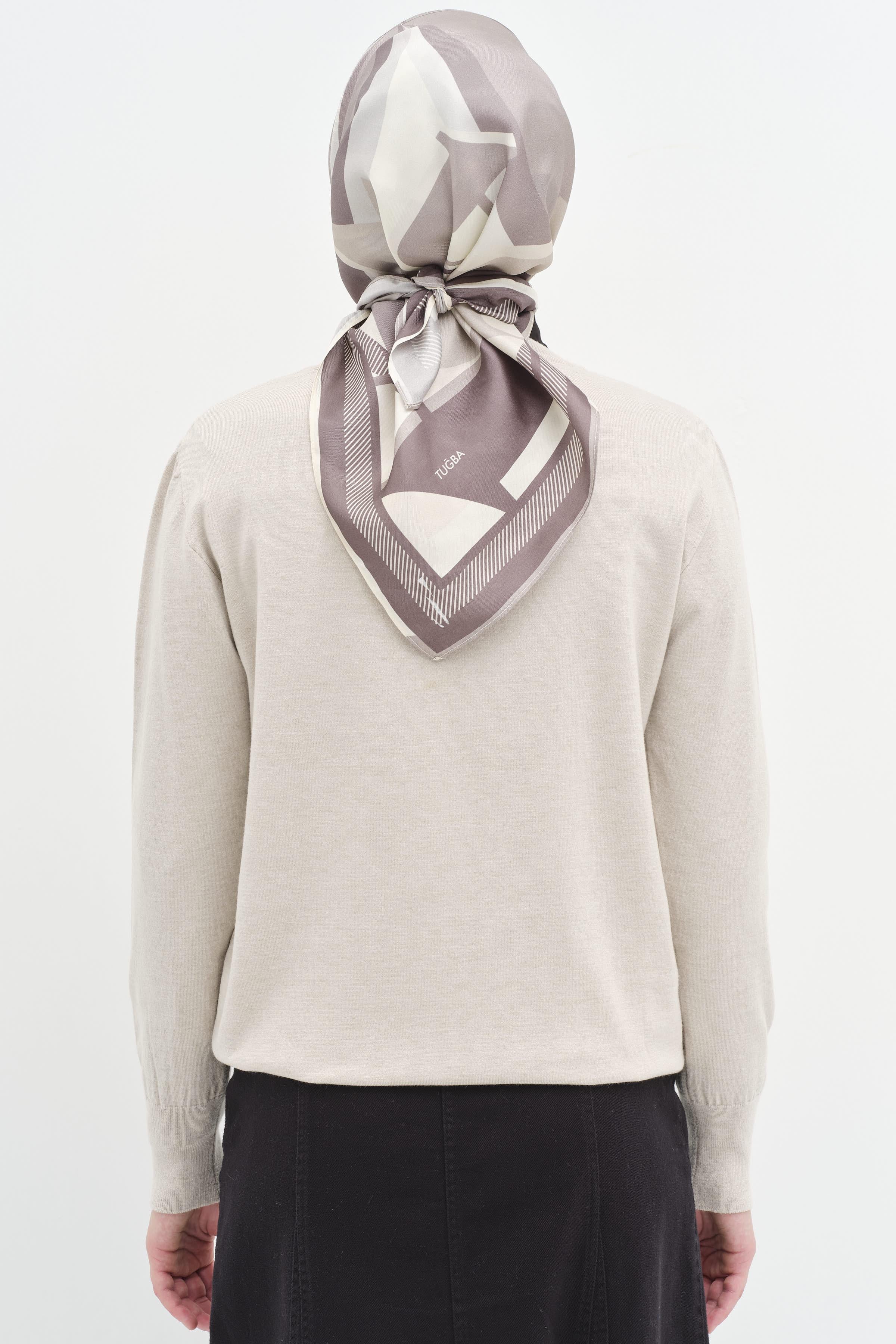 V Yaka Kol Düğme Detaylı Kazak - Taş TUGBA