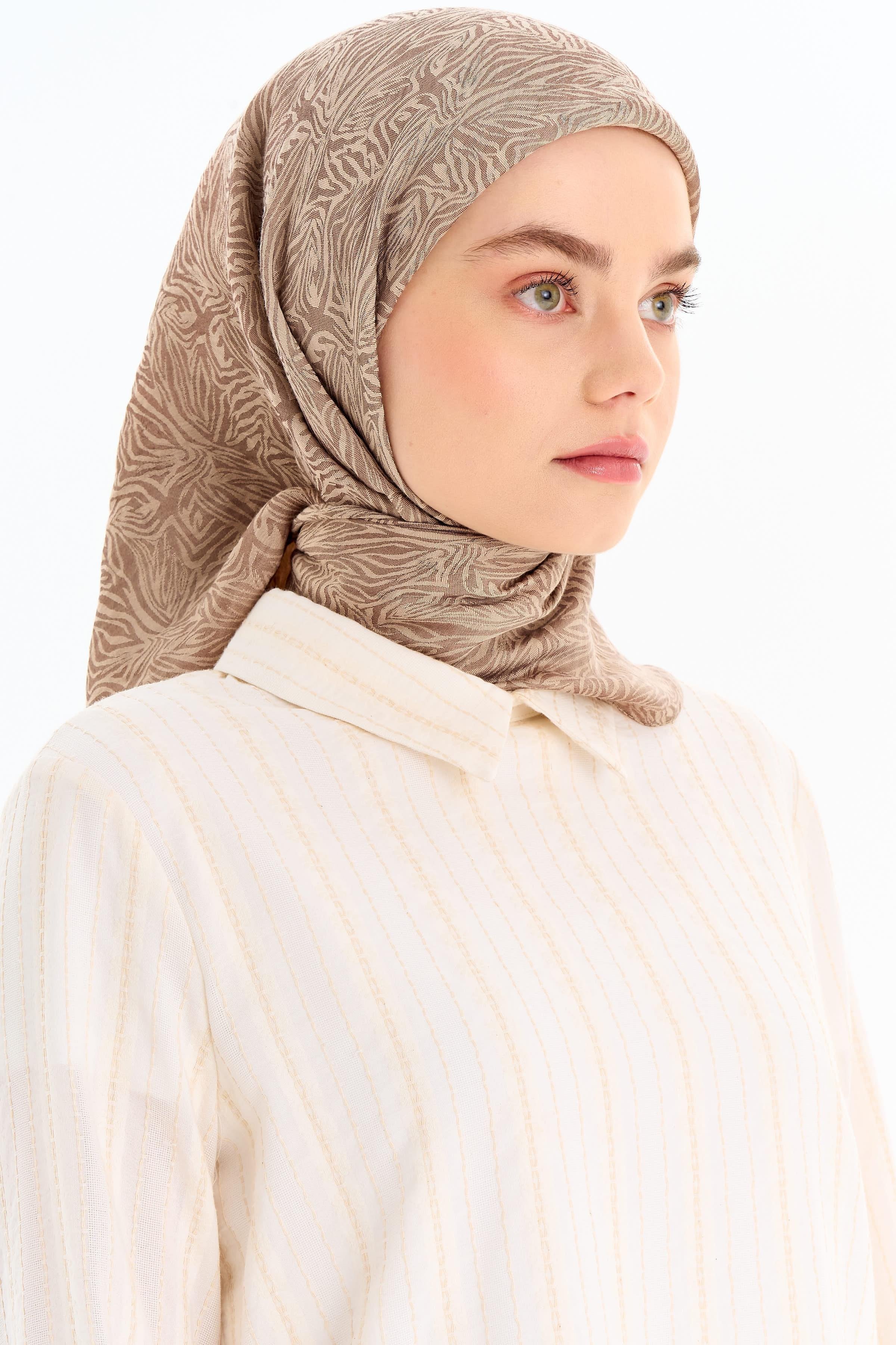 Zebra Desen Viskon Eşarp - Bej TUGBA