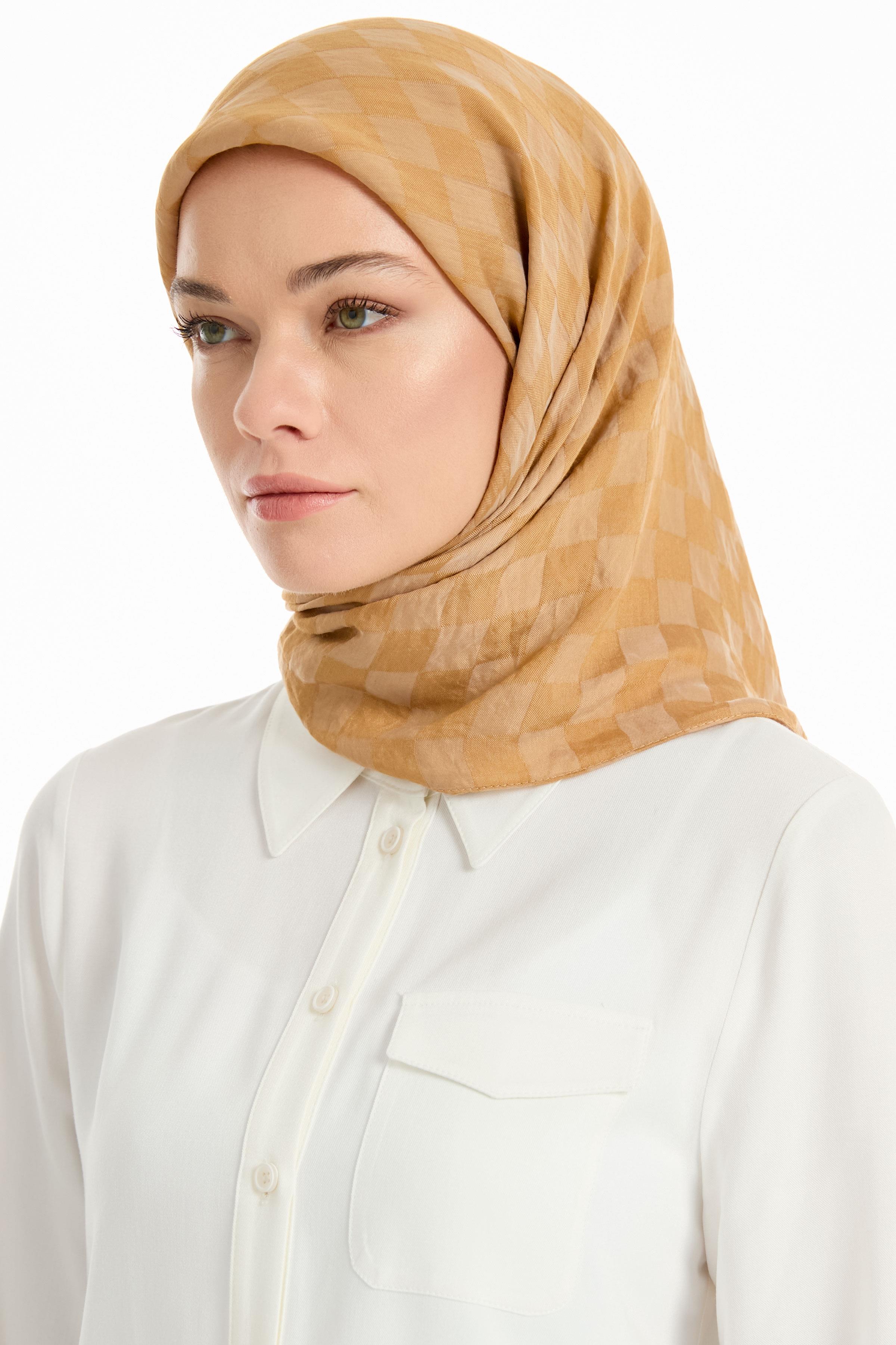 Dama Desen Viskon Eşarp - Camel TUGBA