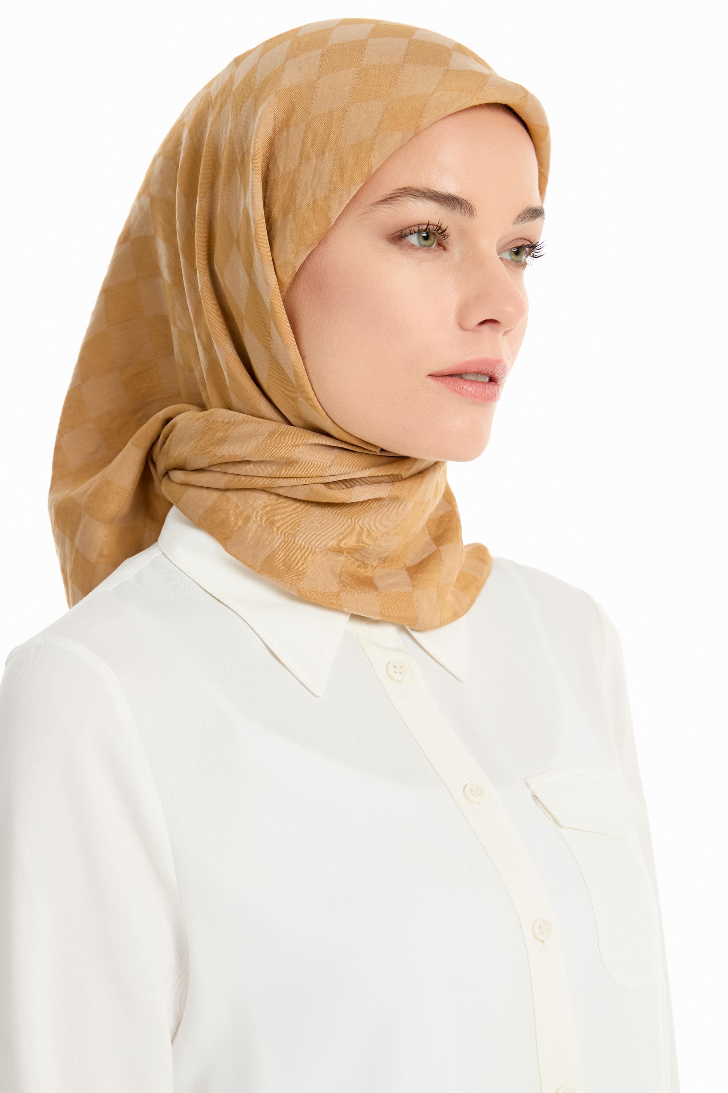 Dama Desen Viskon Eşarp - Camel TUGBA